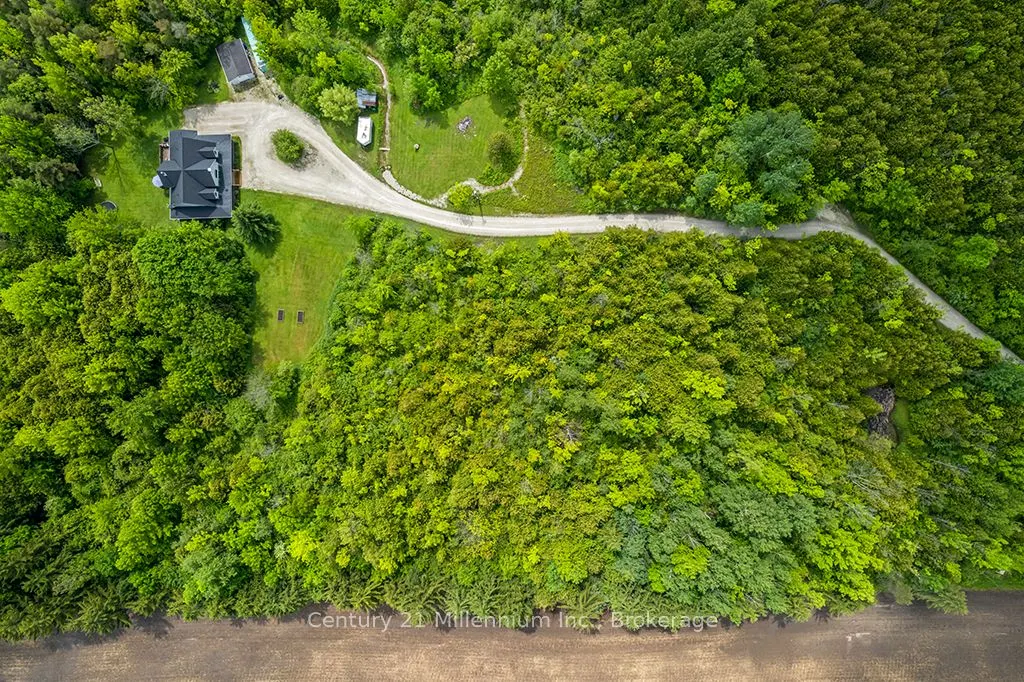 245650 22 Side Road
