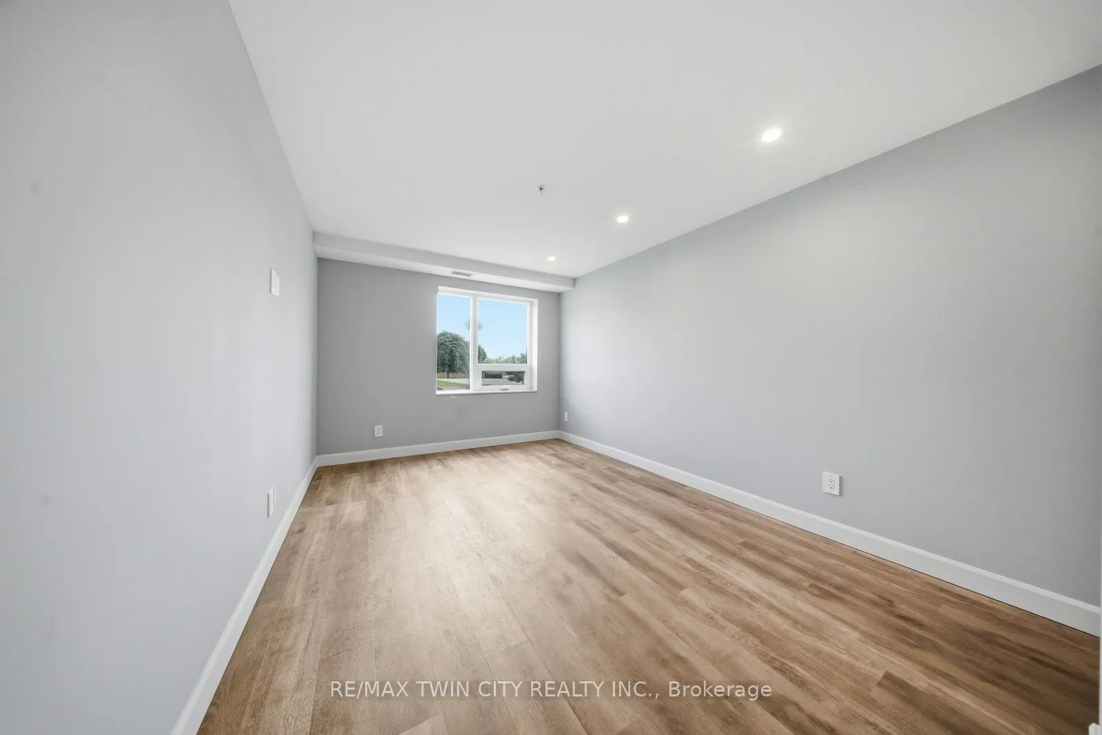 34 Norman Street #108