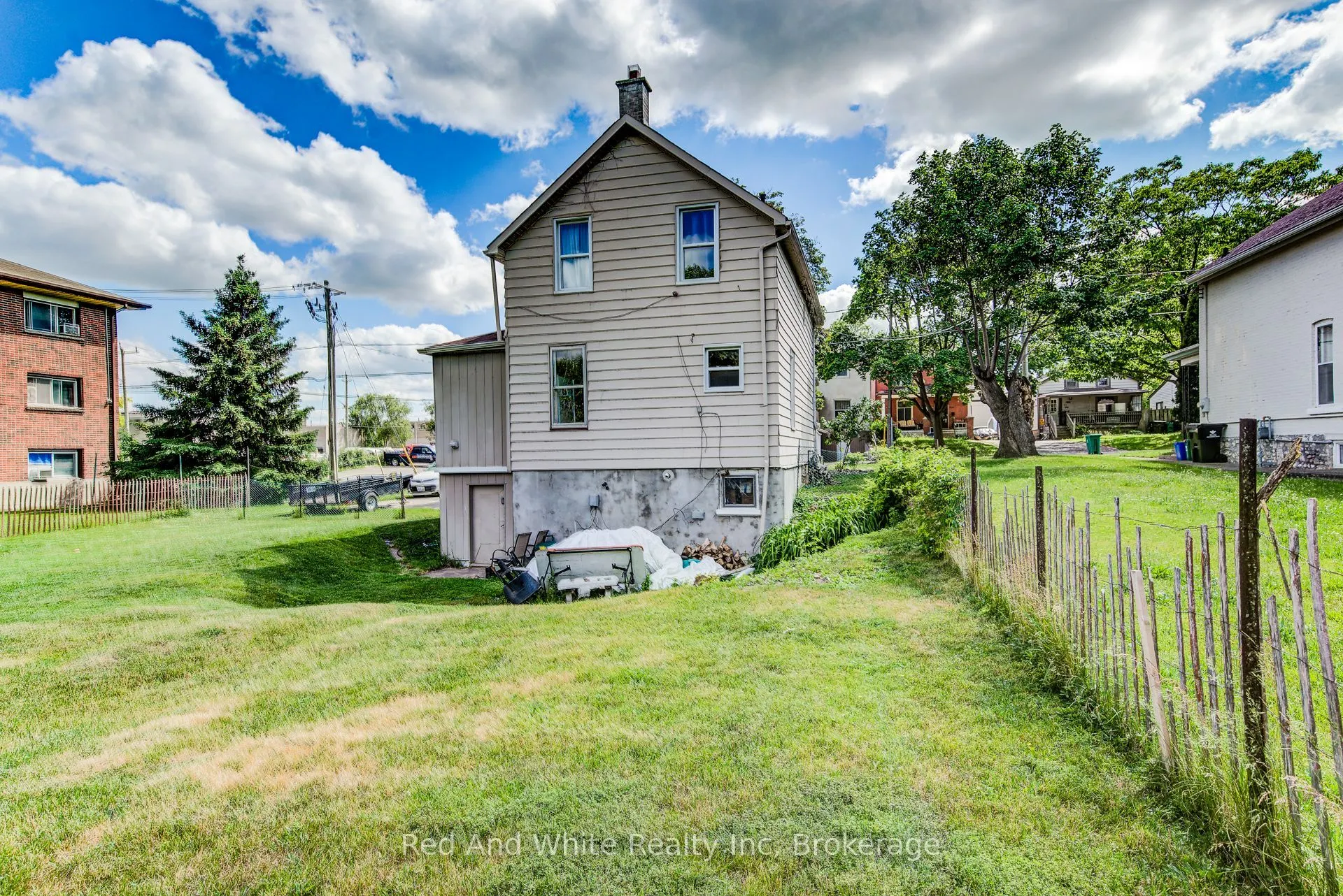 841 Duke Street