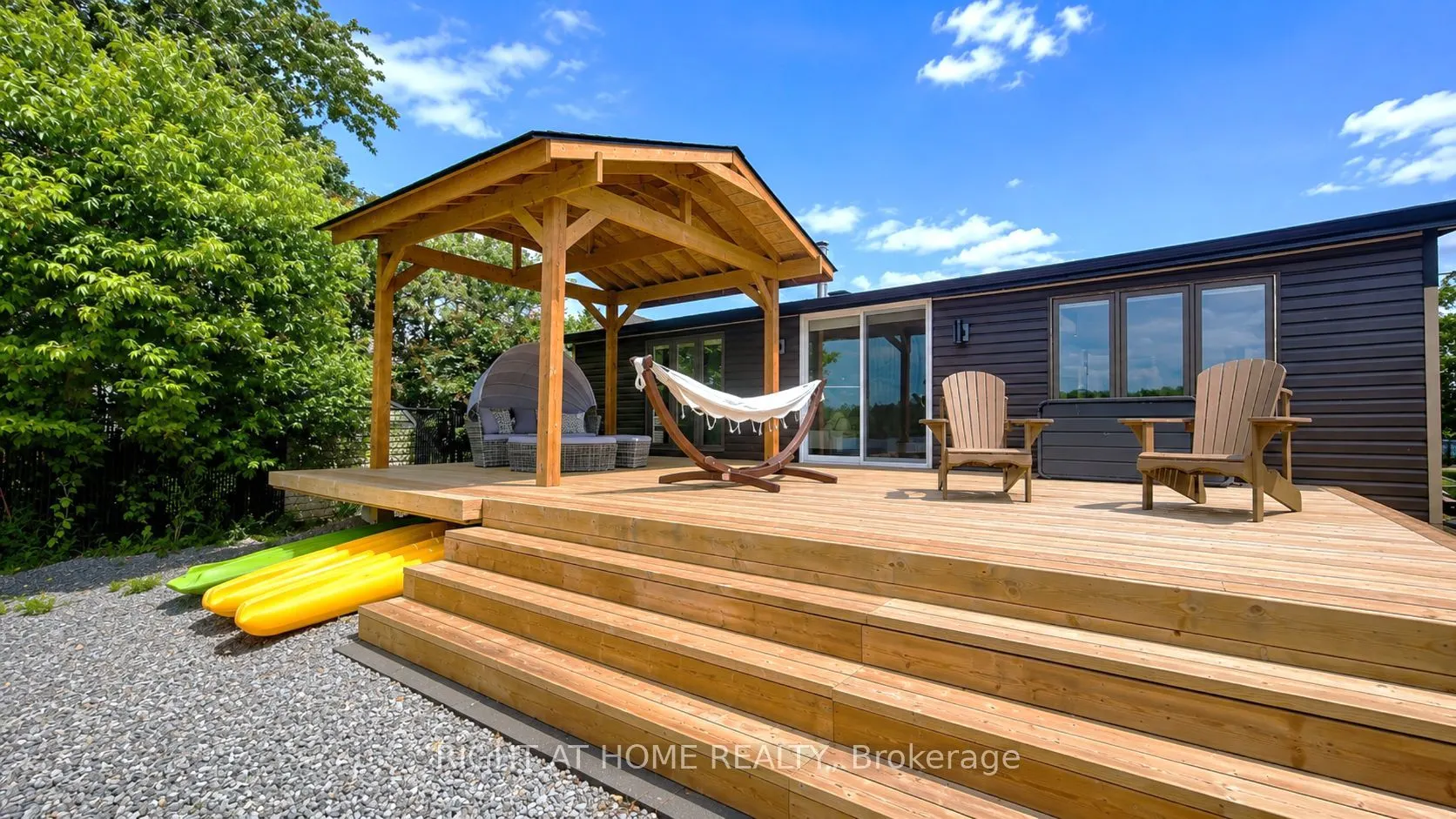 3858 Rideau River Road