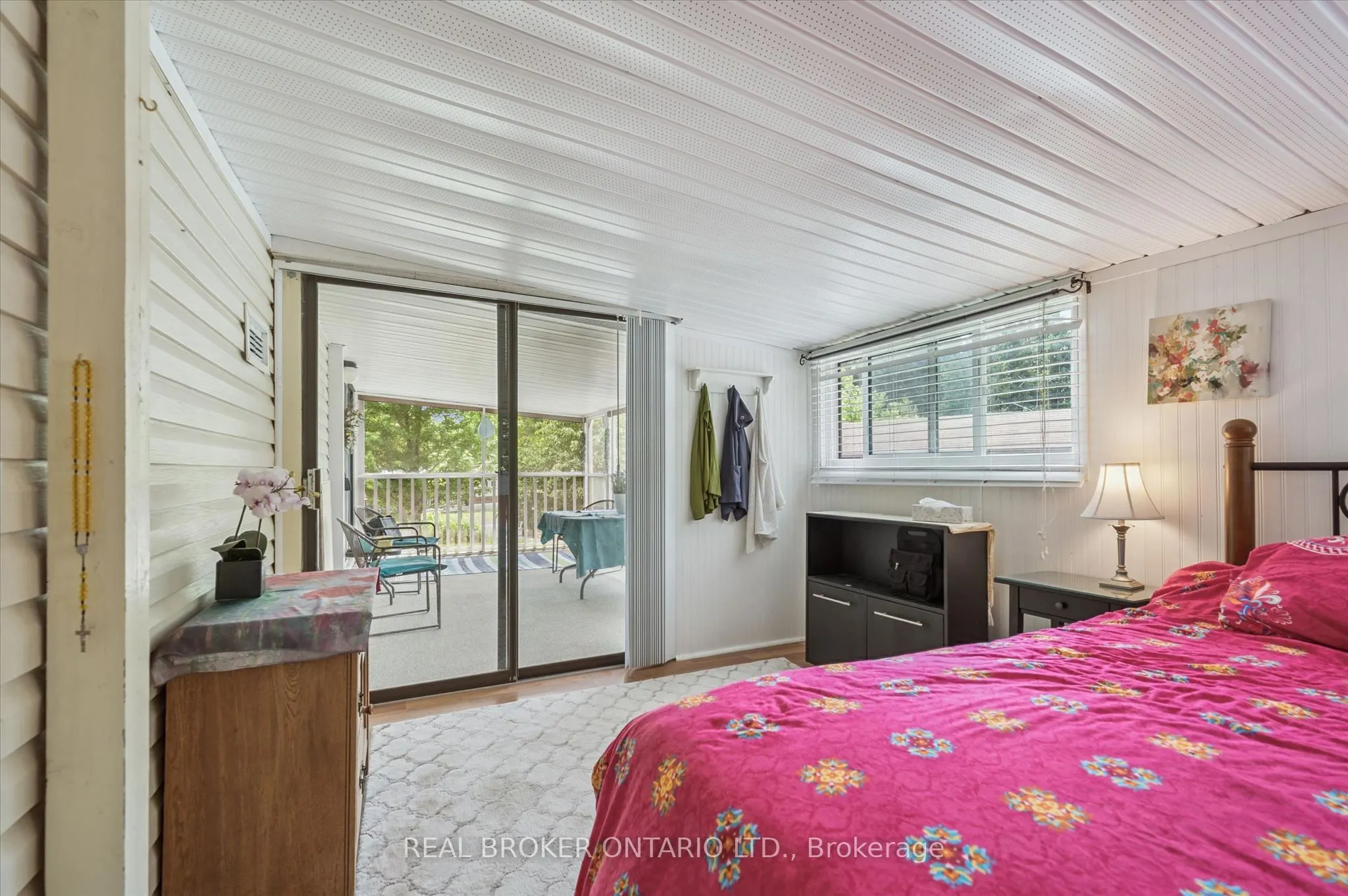 157 Cedar Crescent