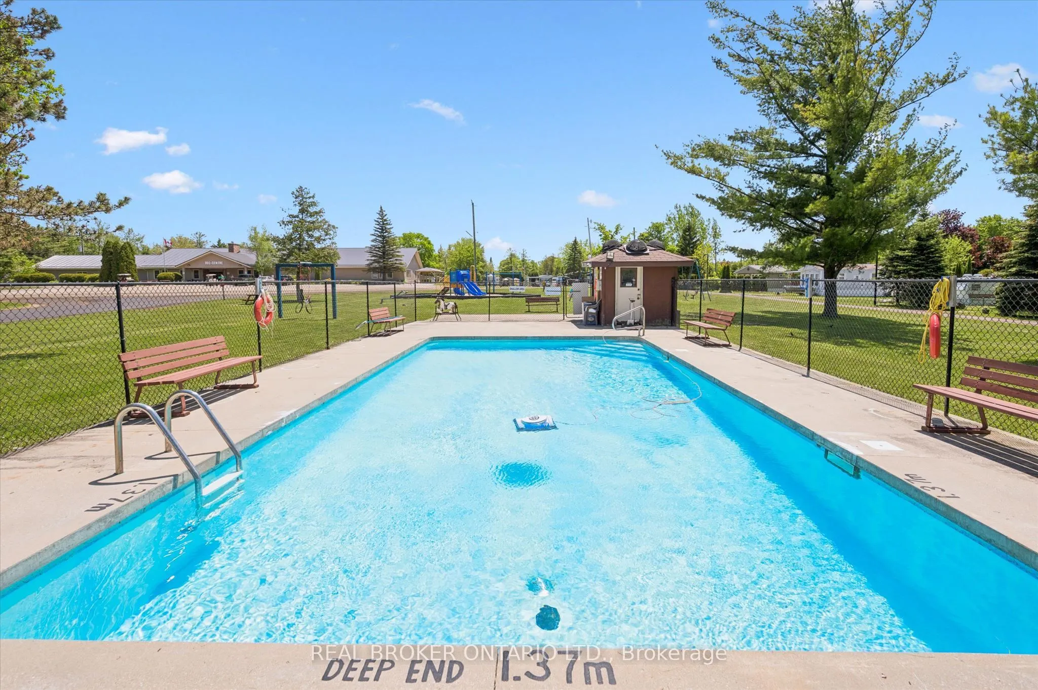 157 Cedar Crescent