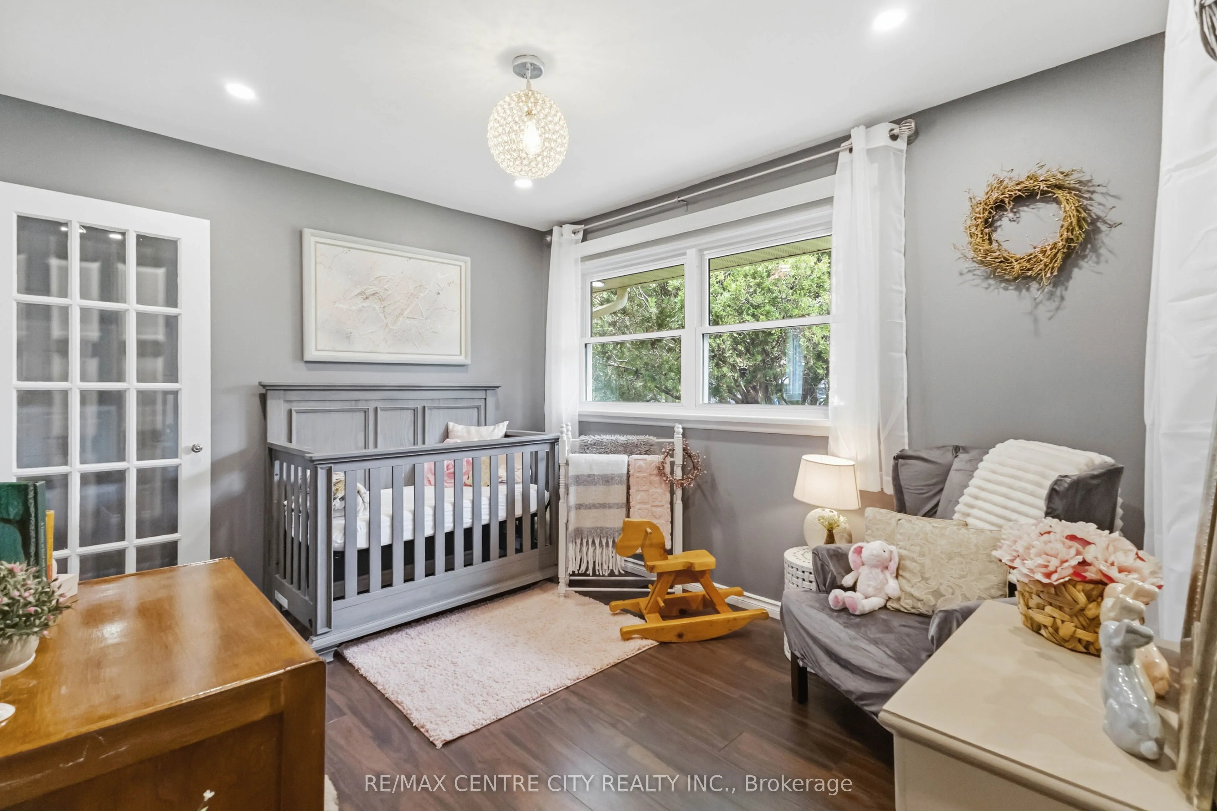 70 Brentwood Crescent