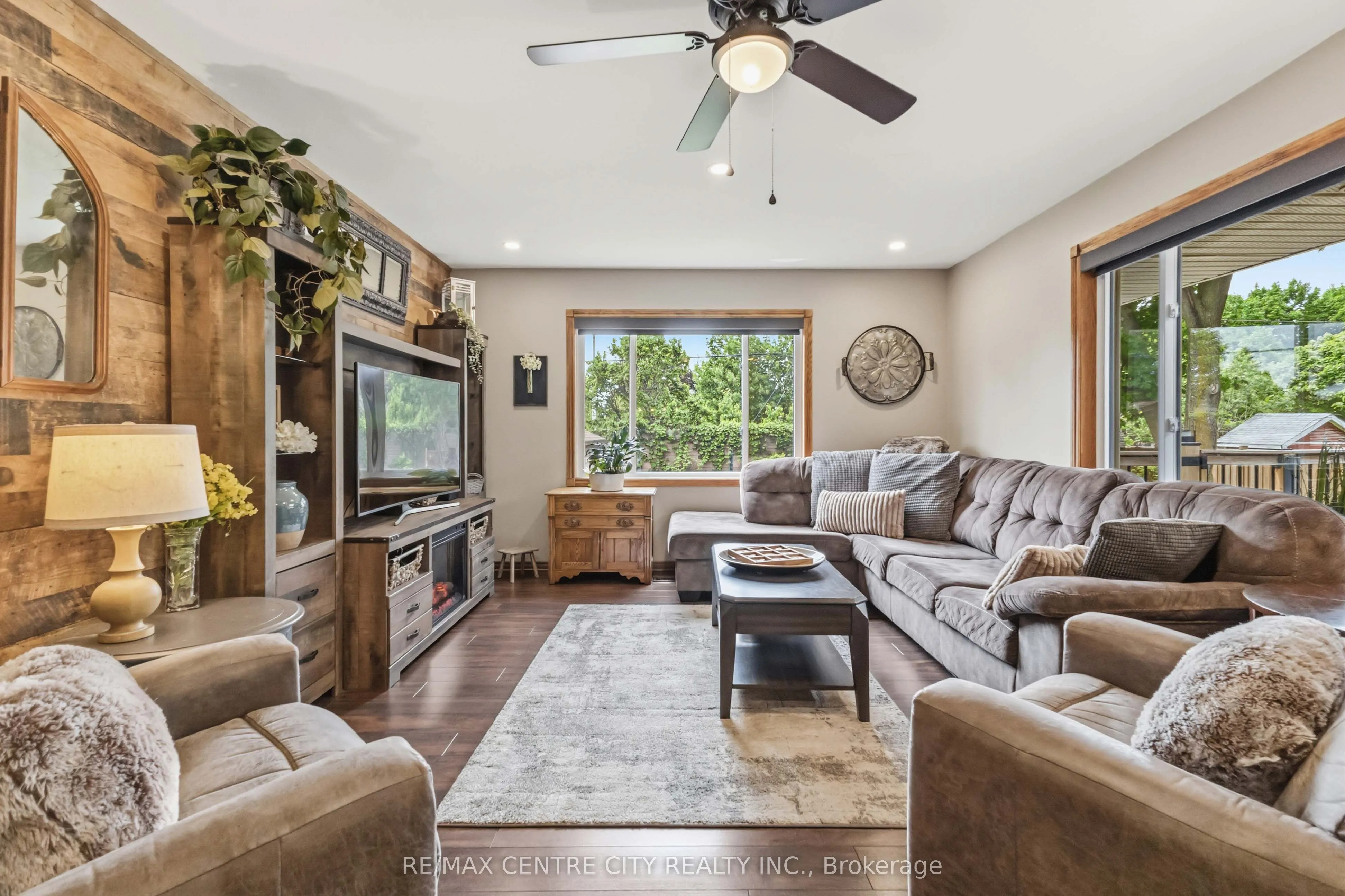 70 Brentwood Crescent