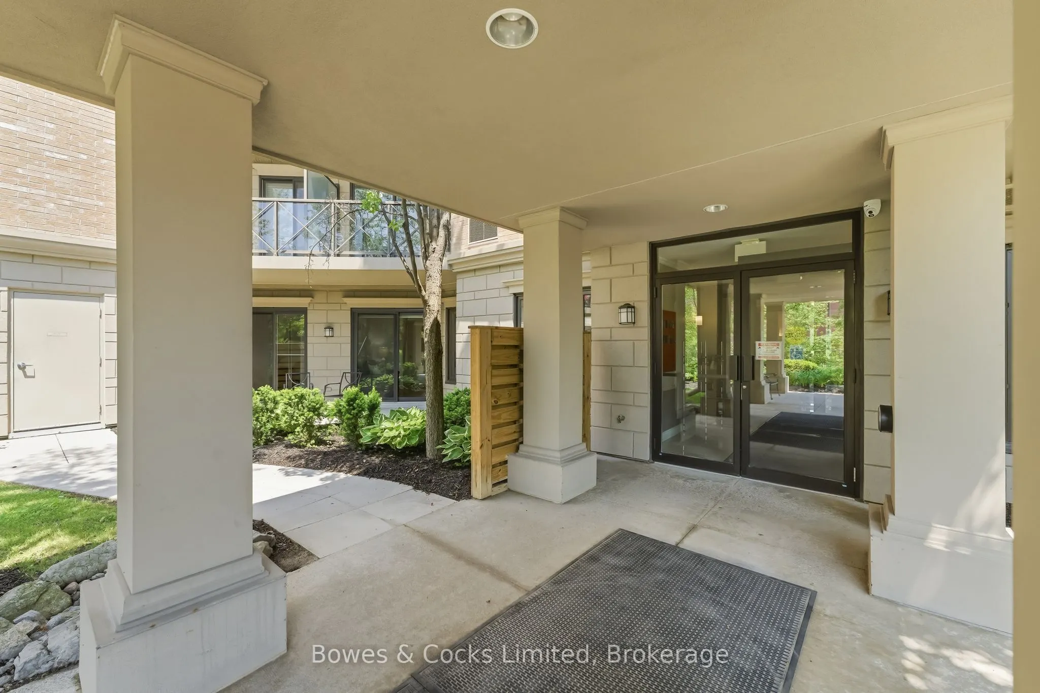 869 Clonsilla Avenue #110