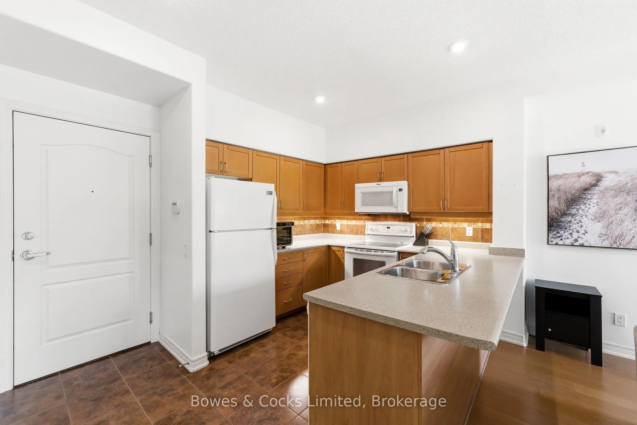 869 Clonsilla Avenue #110