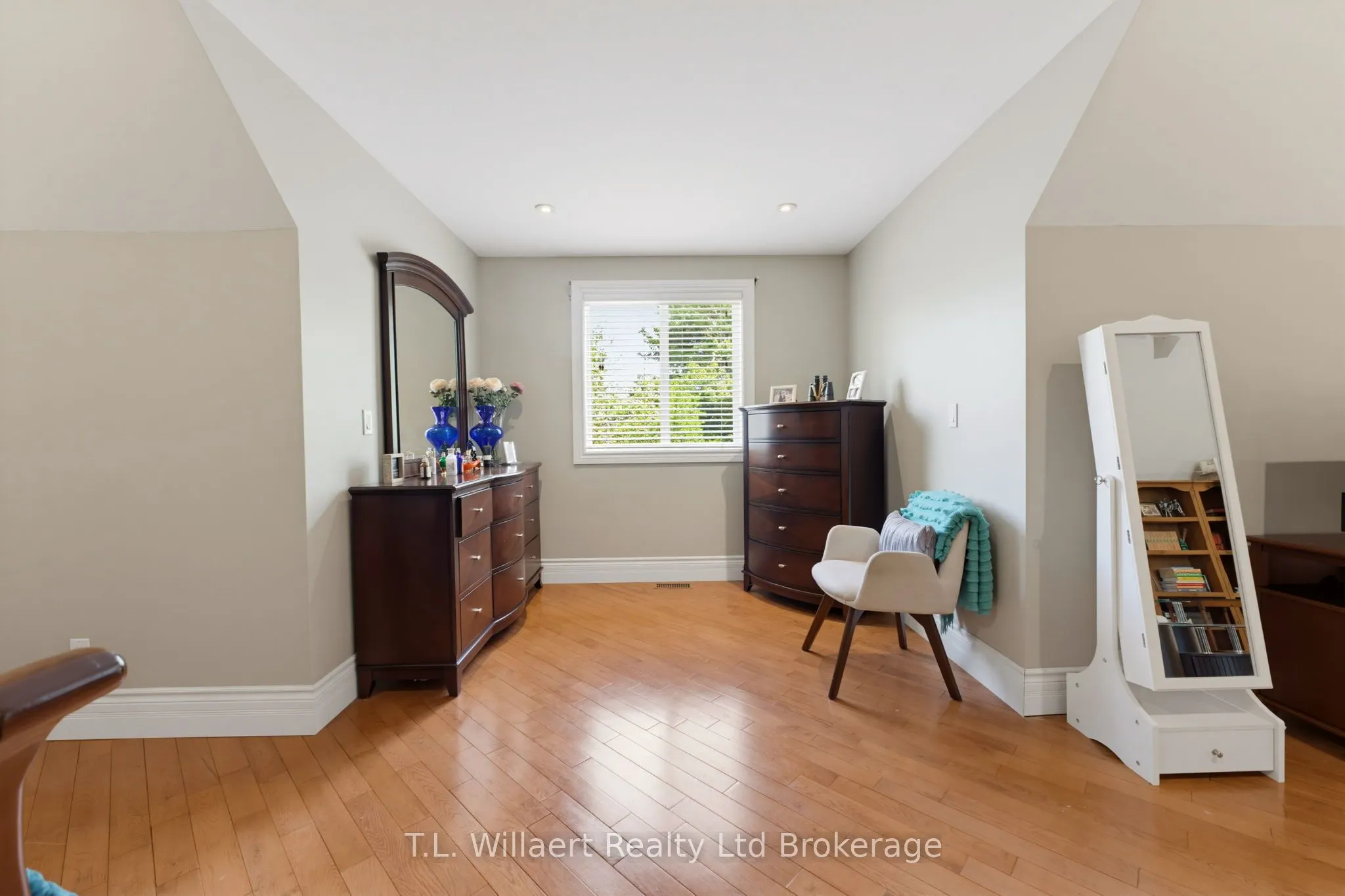 1410 Mcdowell Road E