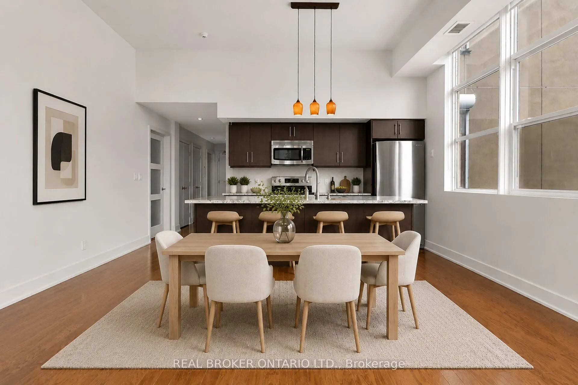 345 St Denis Street #207
