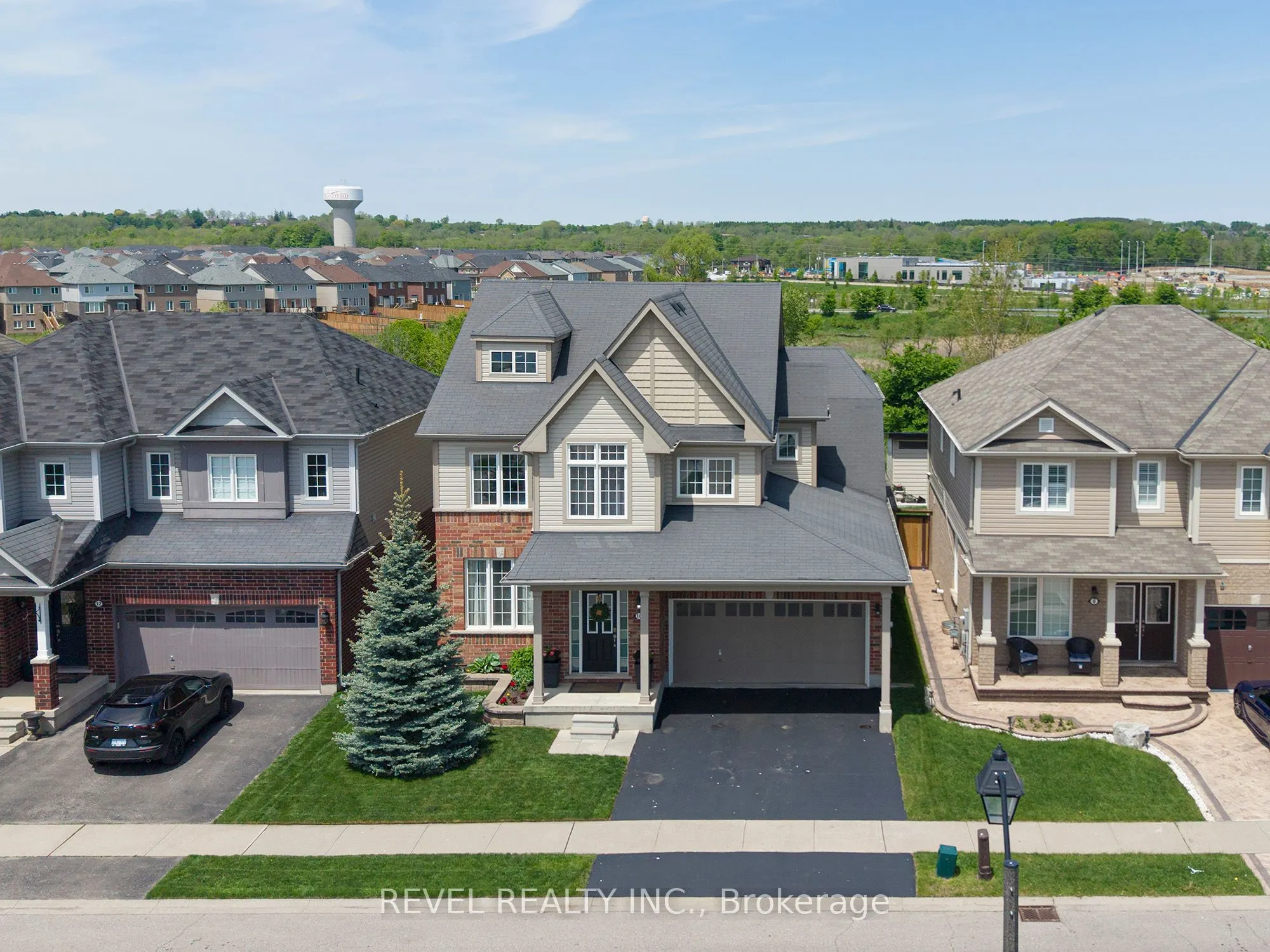 10 Bisset Avenue