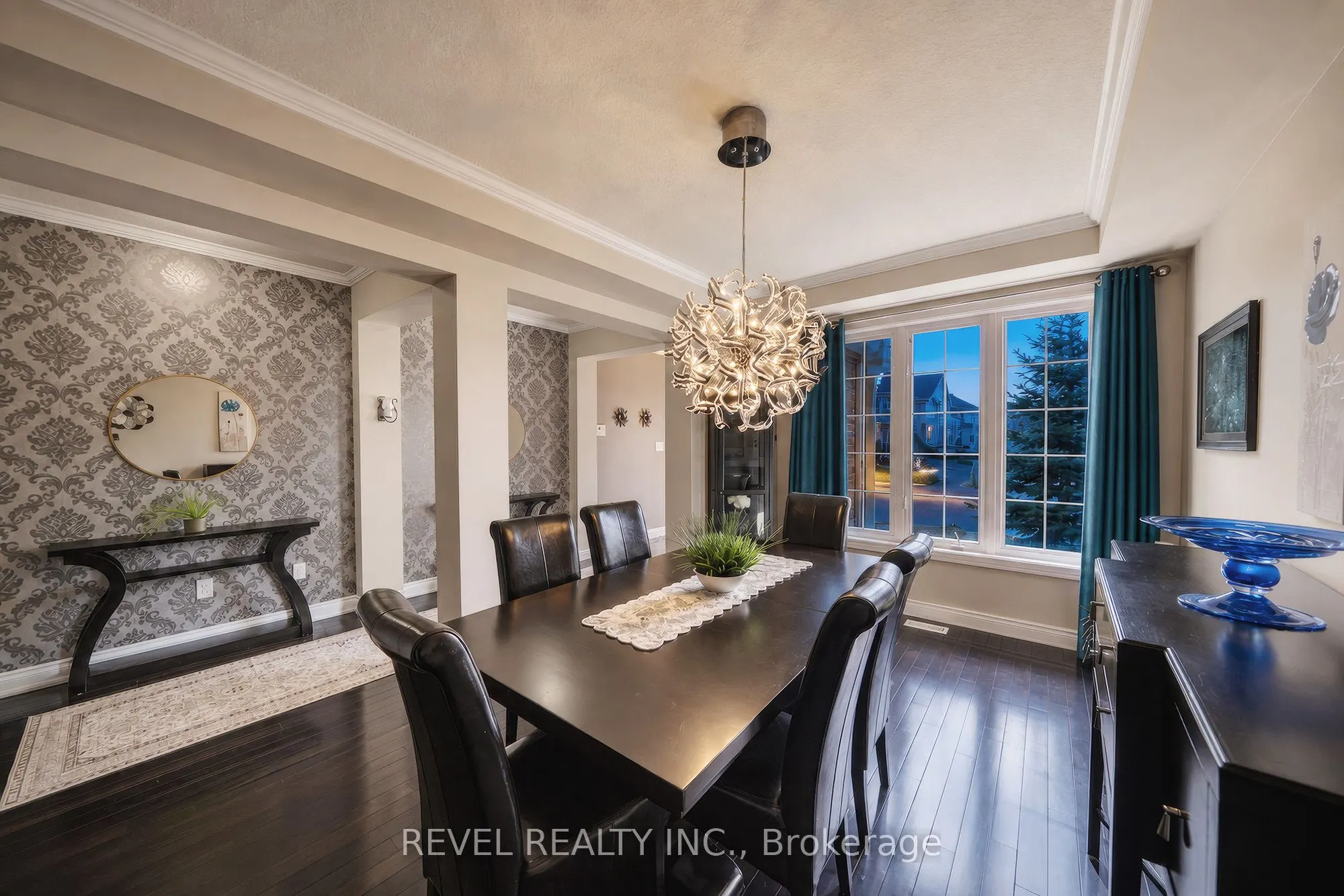 10 Bisset Avenue