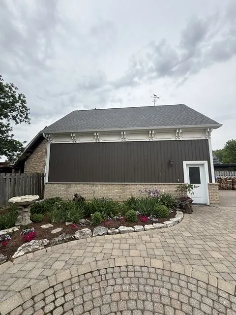 220 Hibernia Street