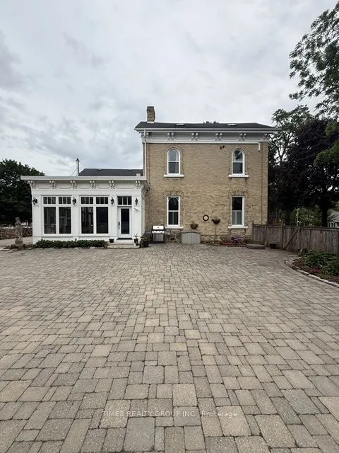 220 Hibernia Street