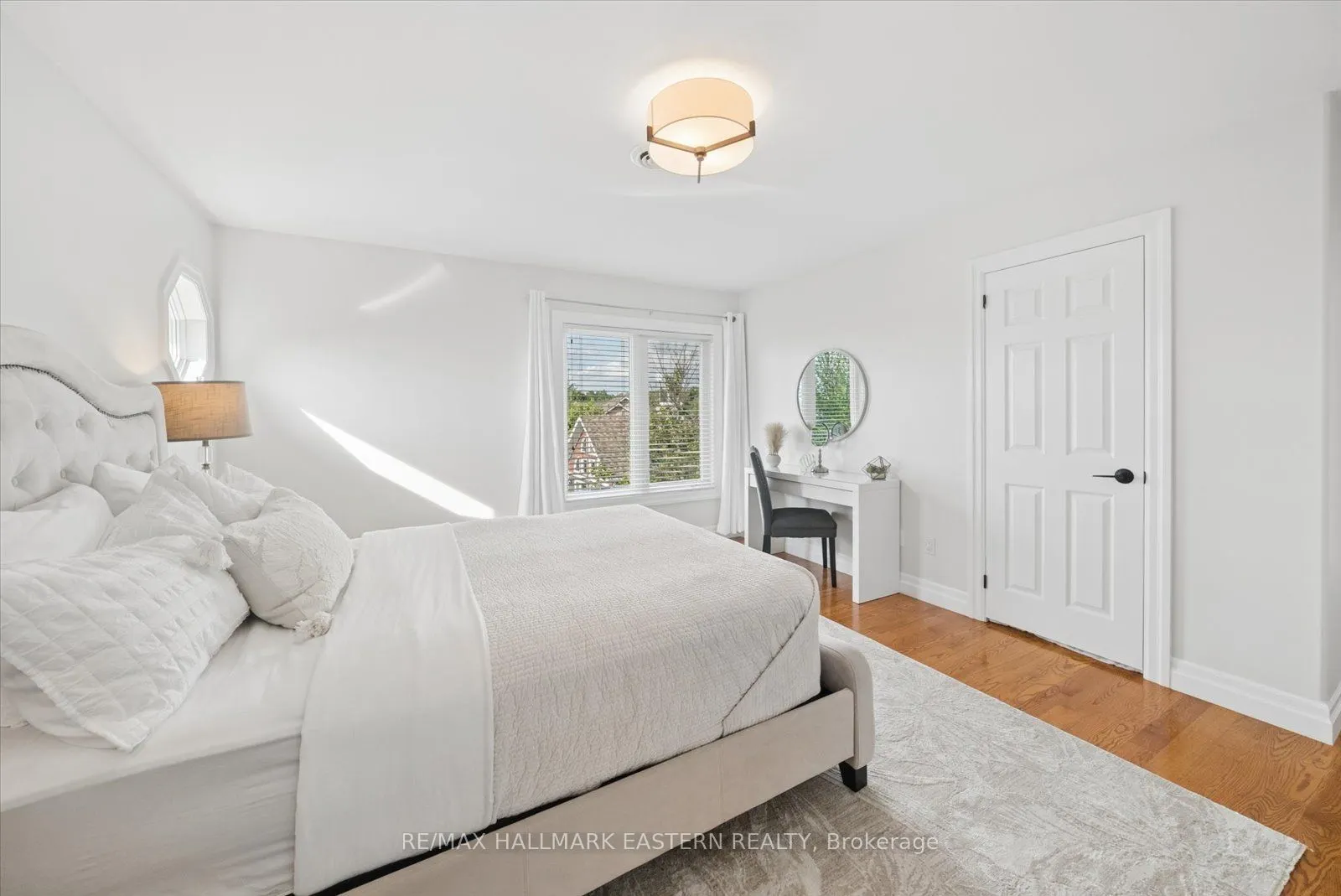 2112 Truman Drive