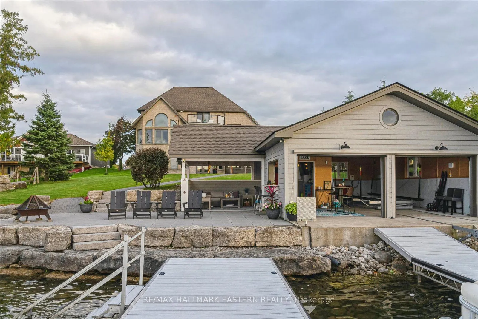 2112 Truman Drive