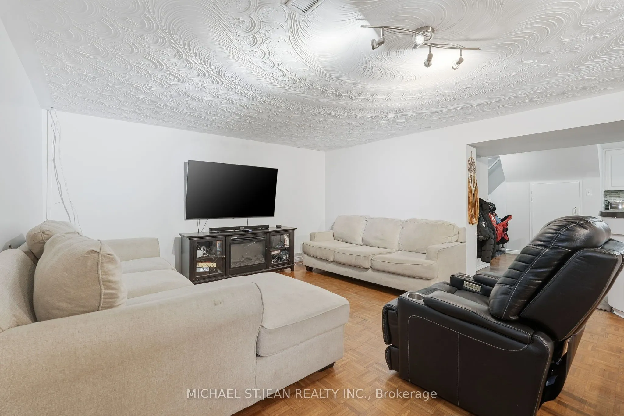 20 Nelligan Place