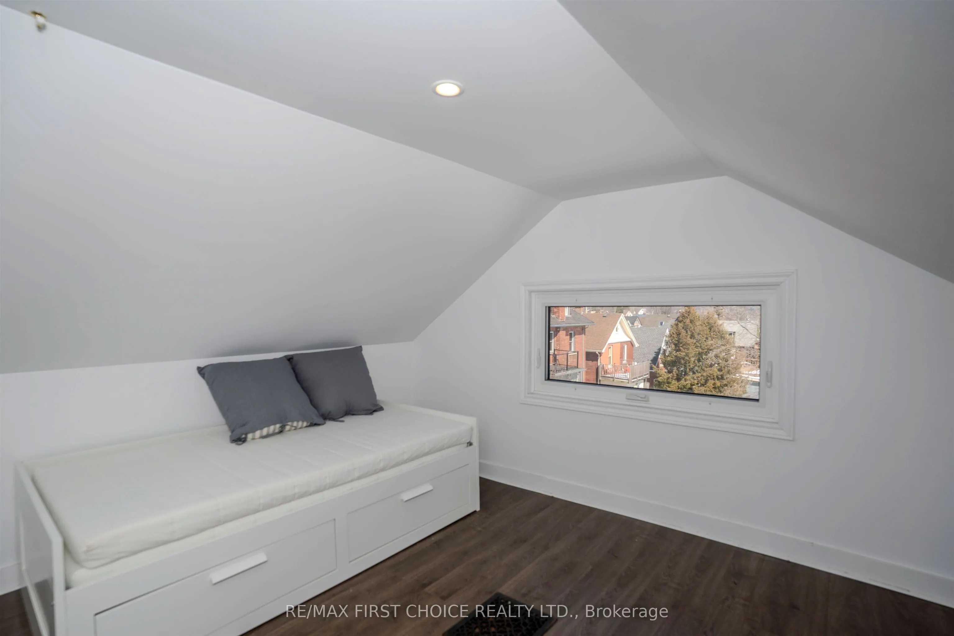 420 Van Norman Street