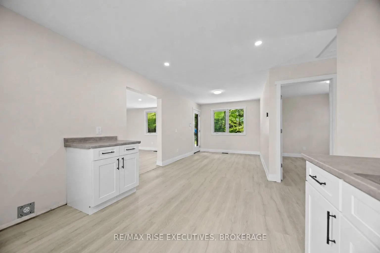 1040 Buckhorn Lane