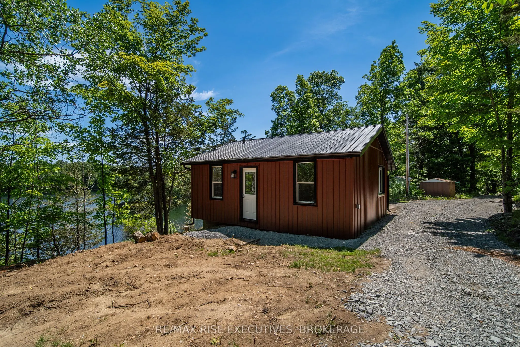 1040 Buckhorn Lane