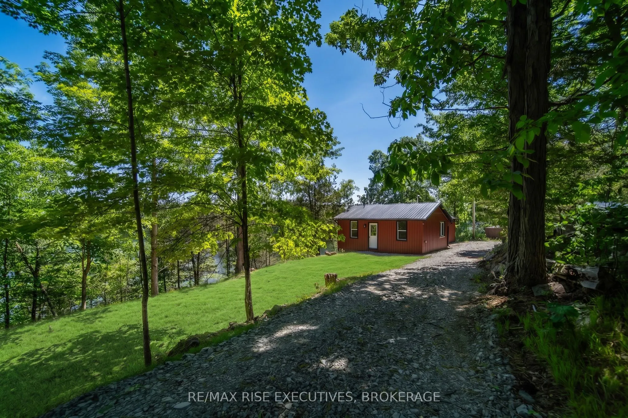 1040 Buckhorn Lane