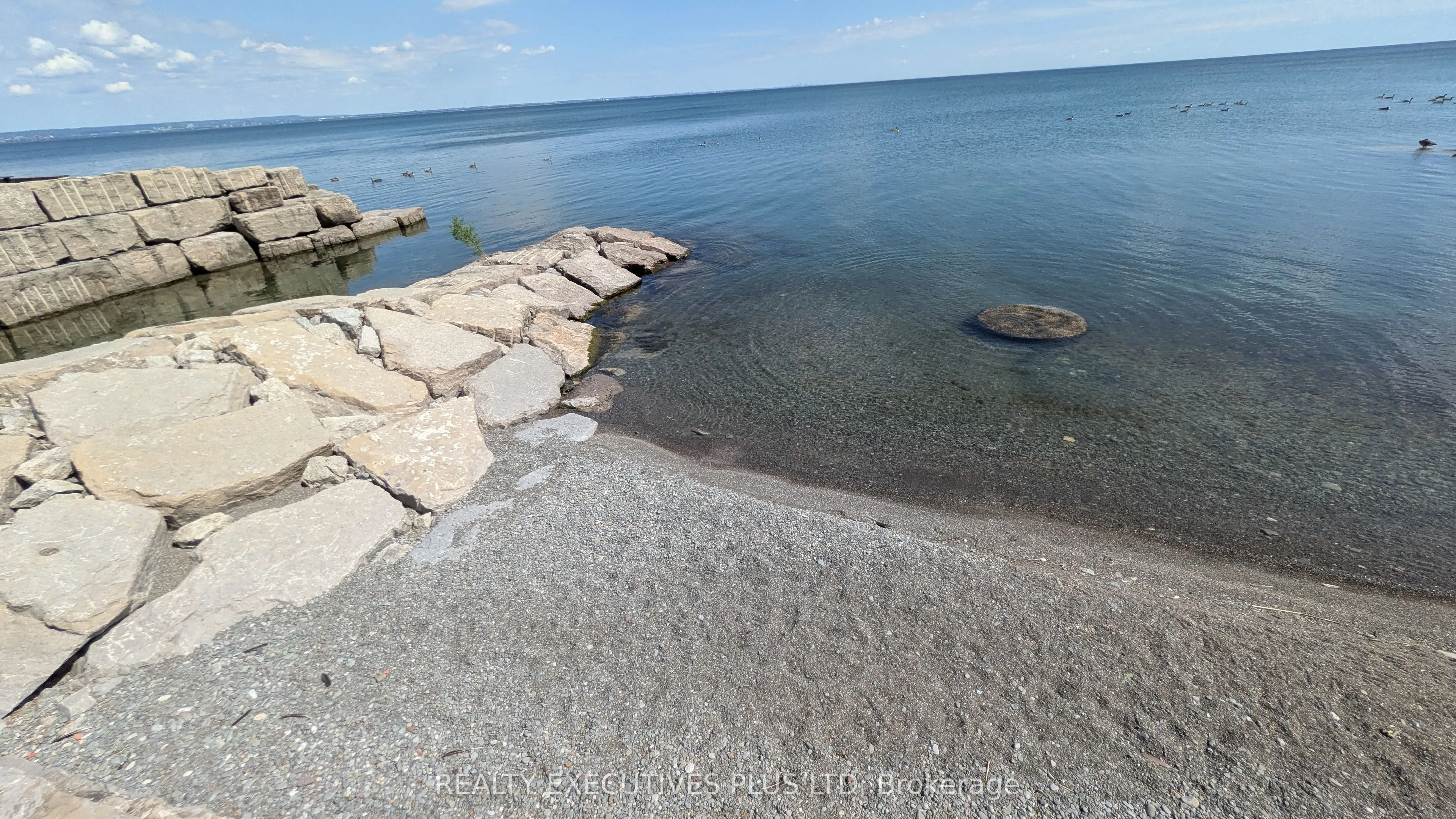 36 Lakeview Drive