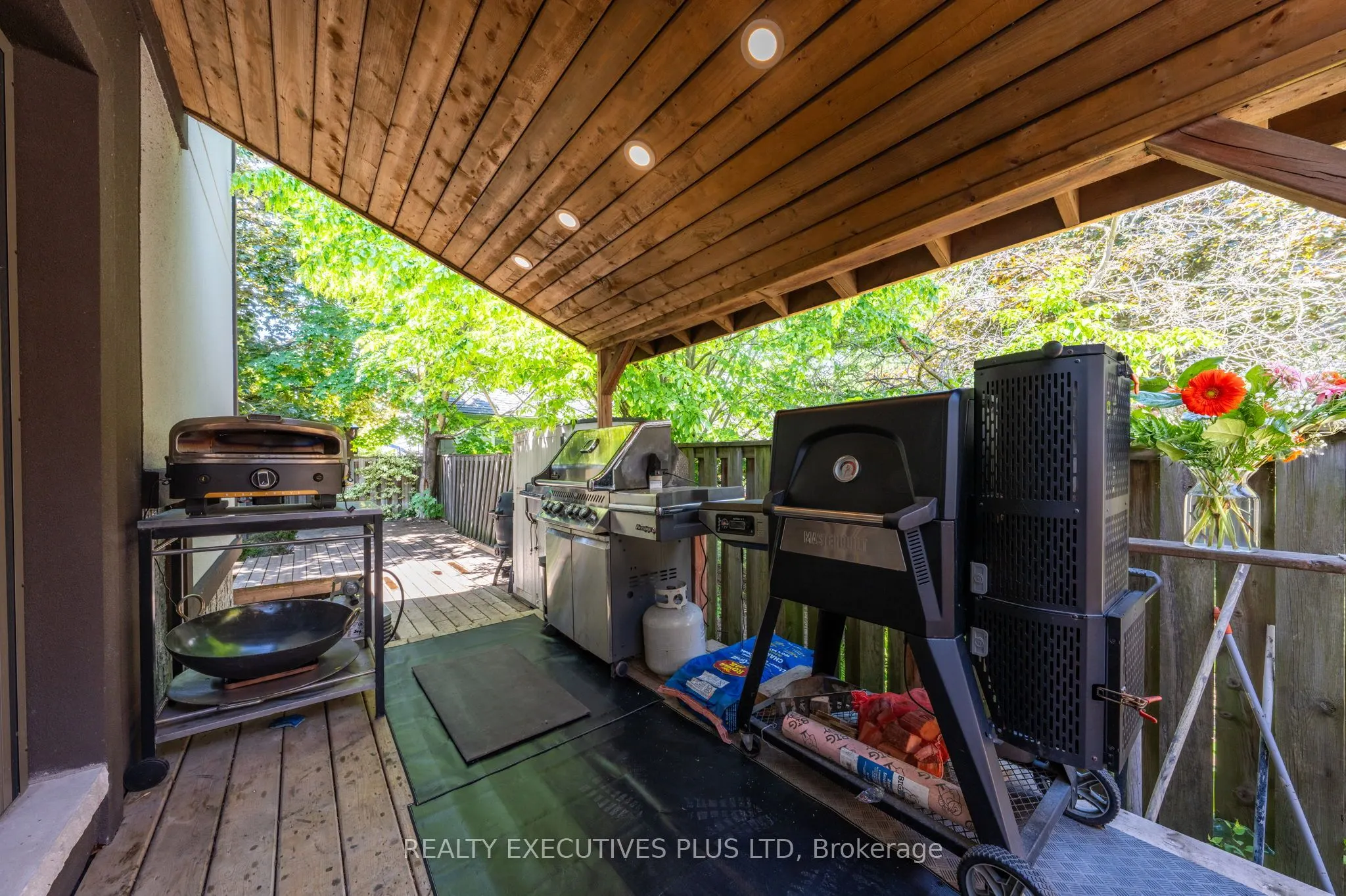 36 Lakeview Drive