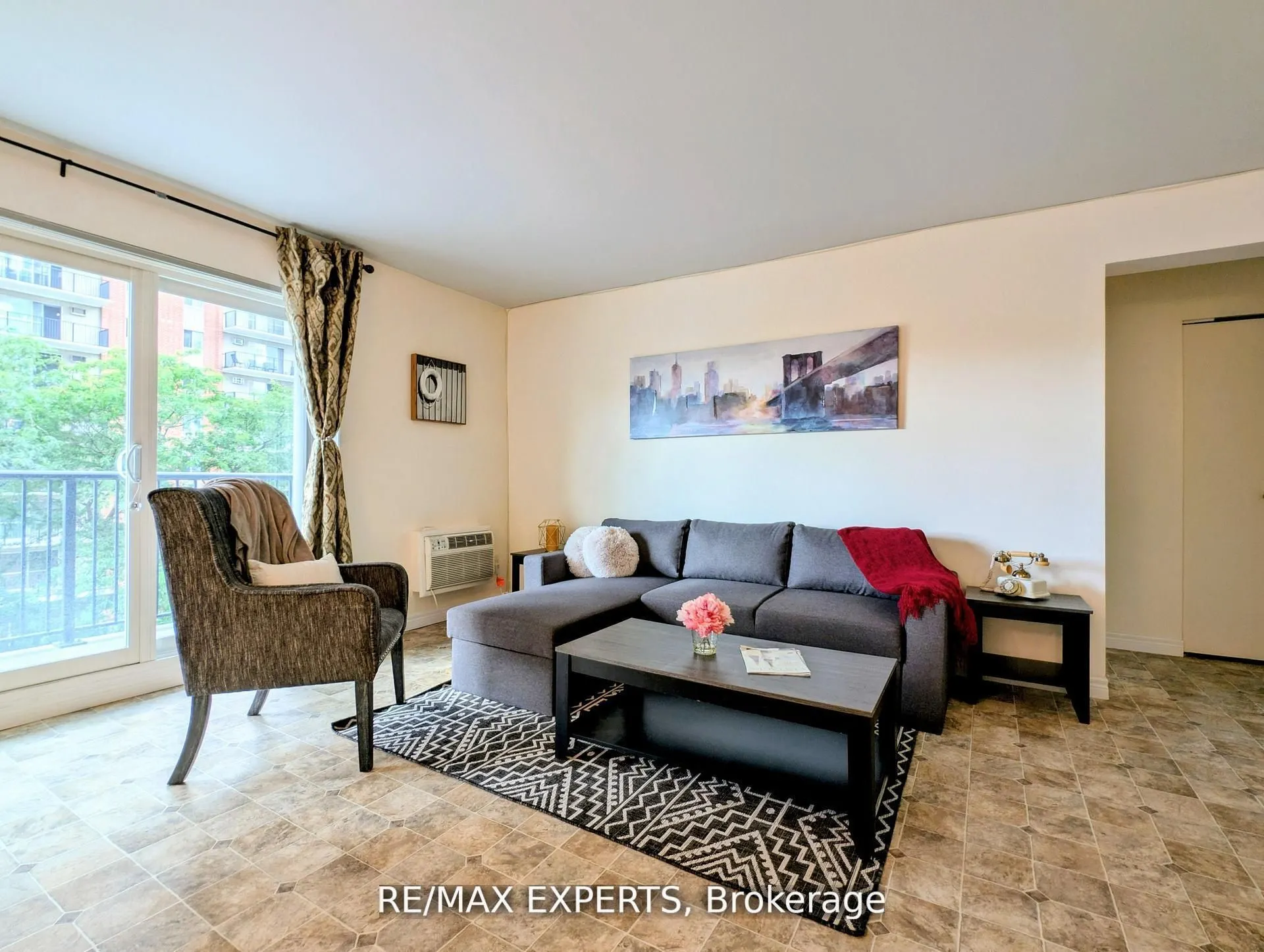 8591 Riverside Drive E #410