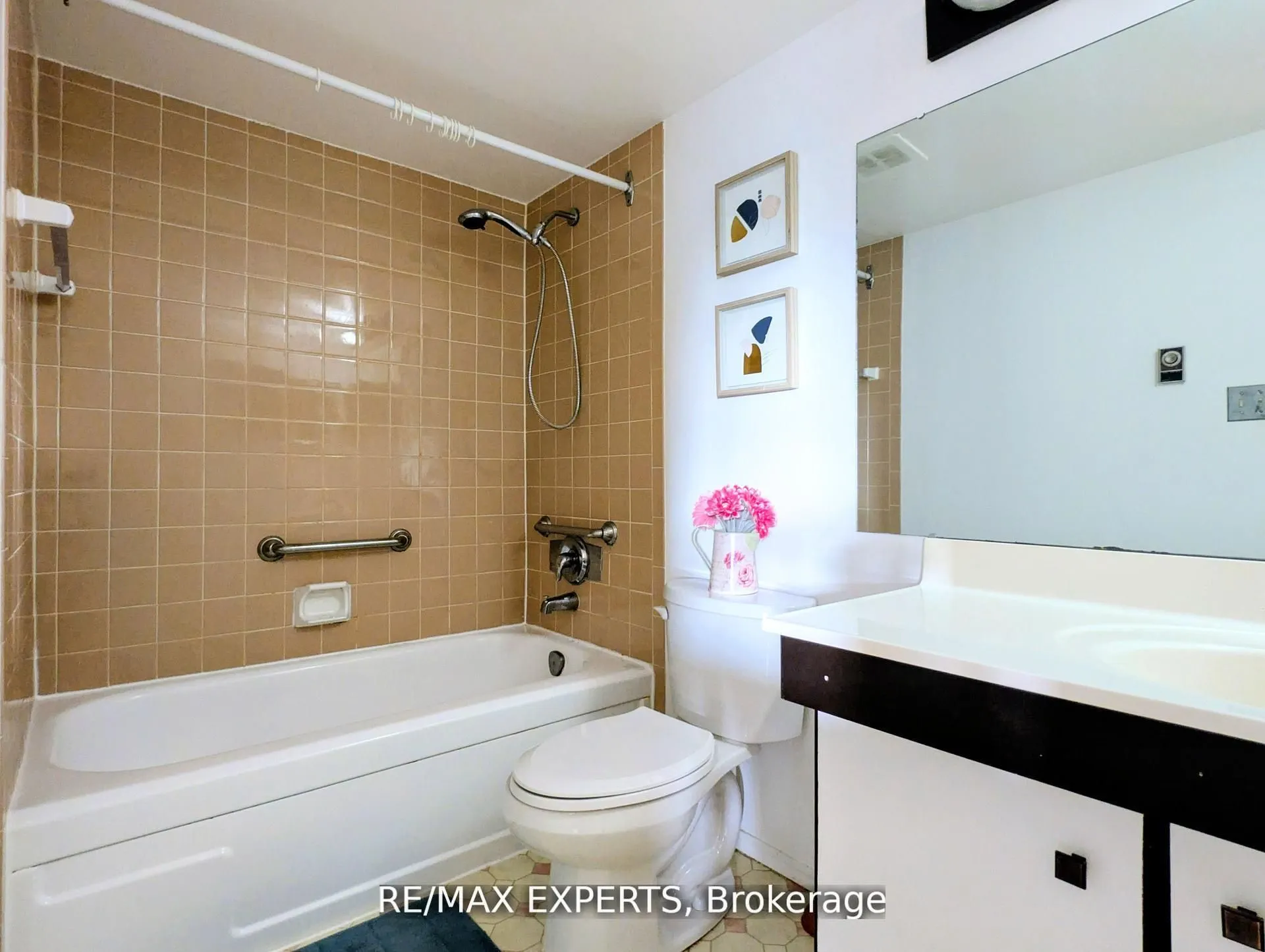 8591 Riverside Drive E #410