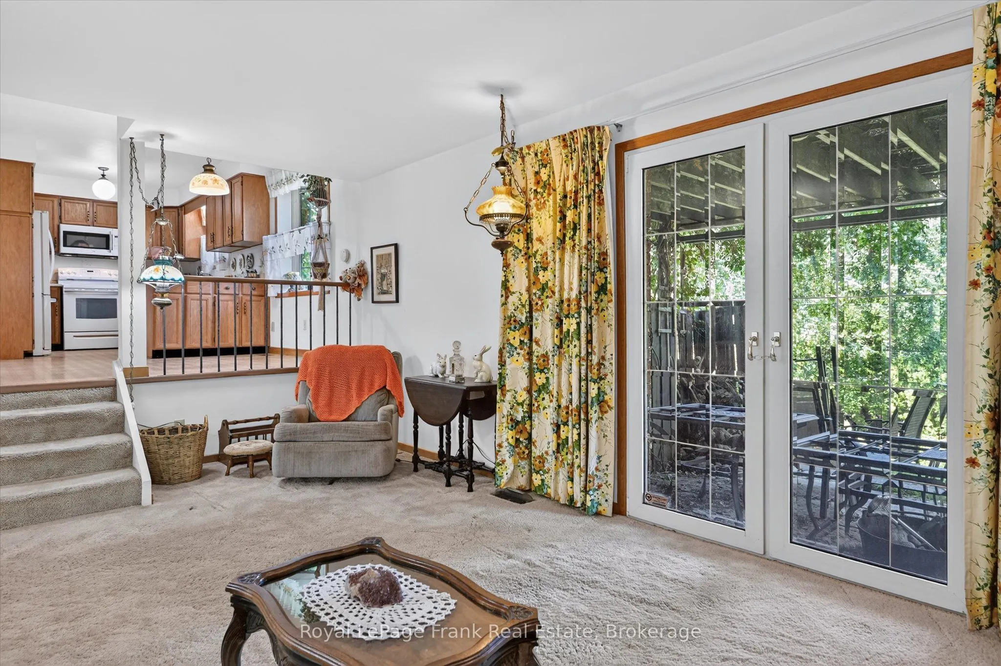 87 Oakwood Crescent