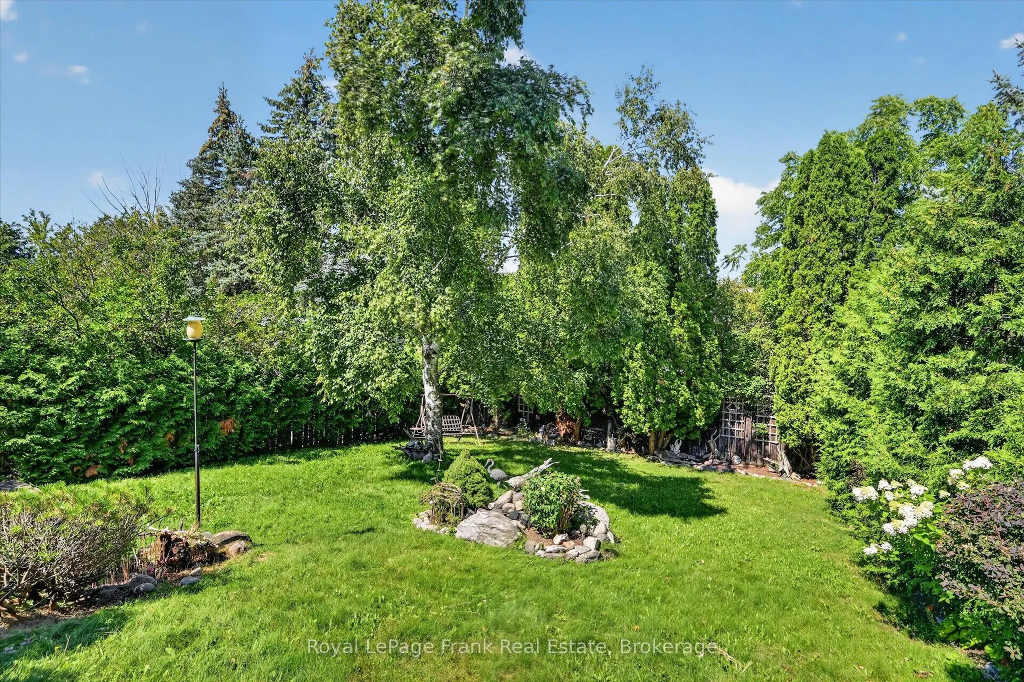 87 Oakwood Crescent