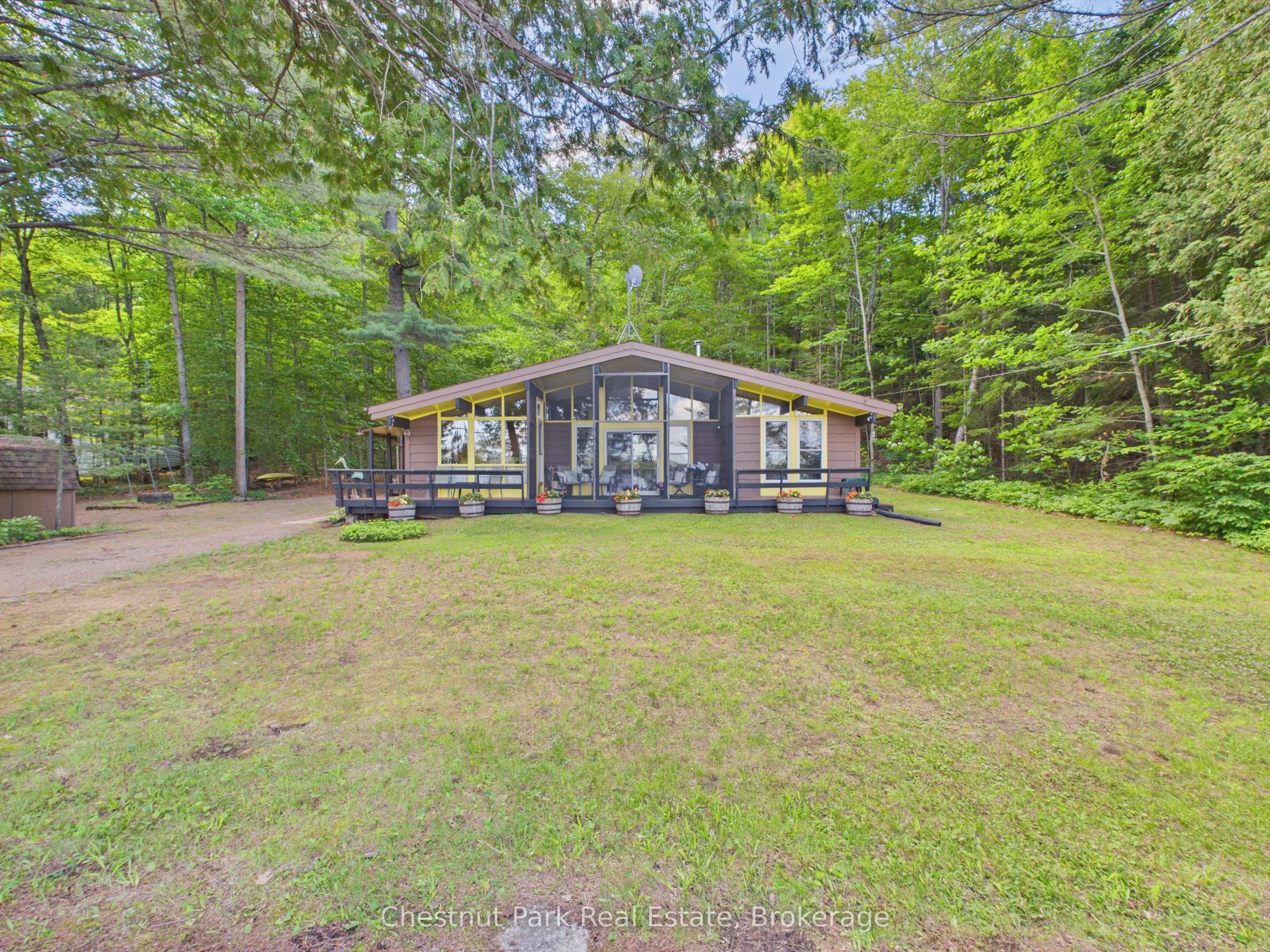 1087 Glenmount Road