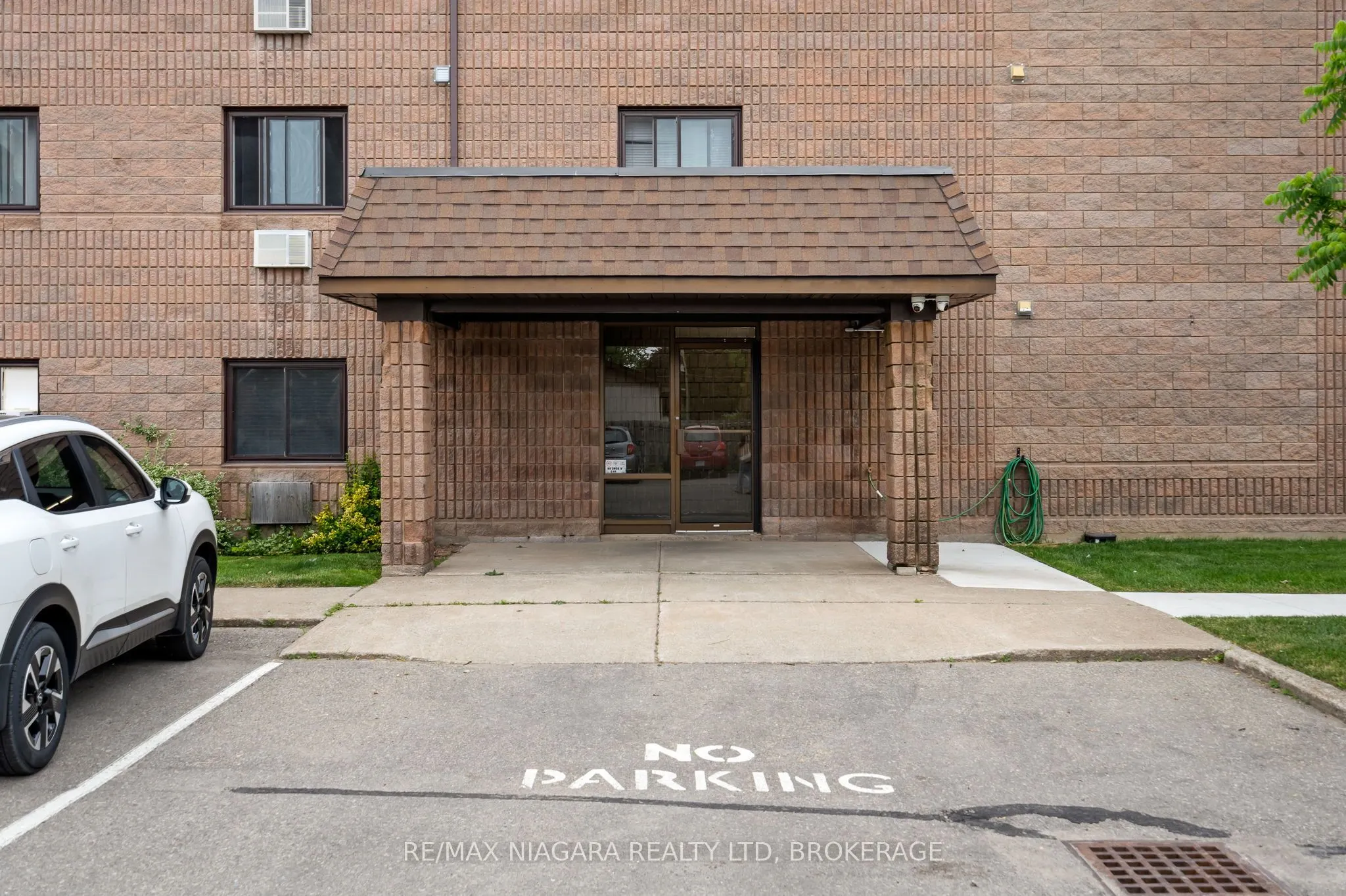 72 Main Street #325