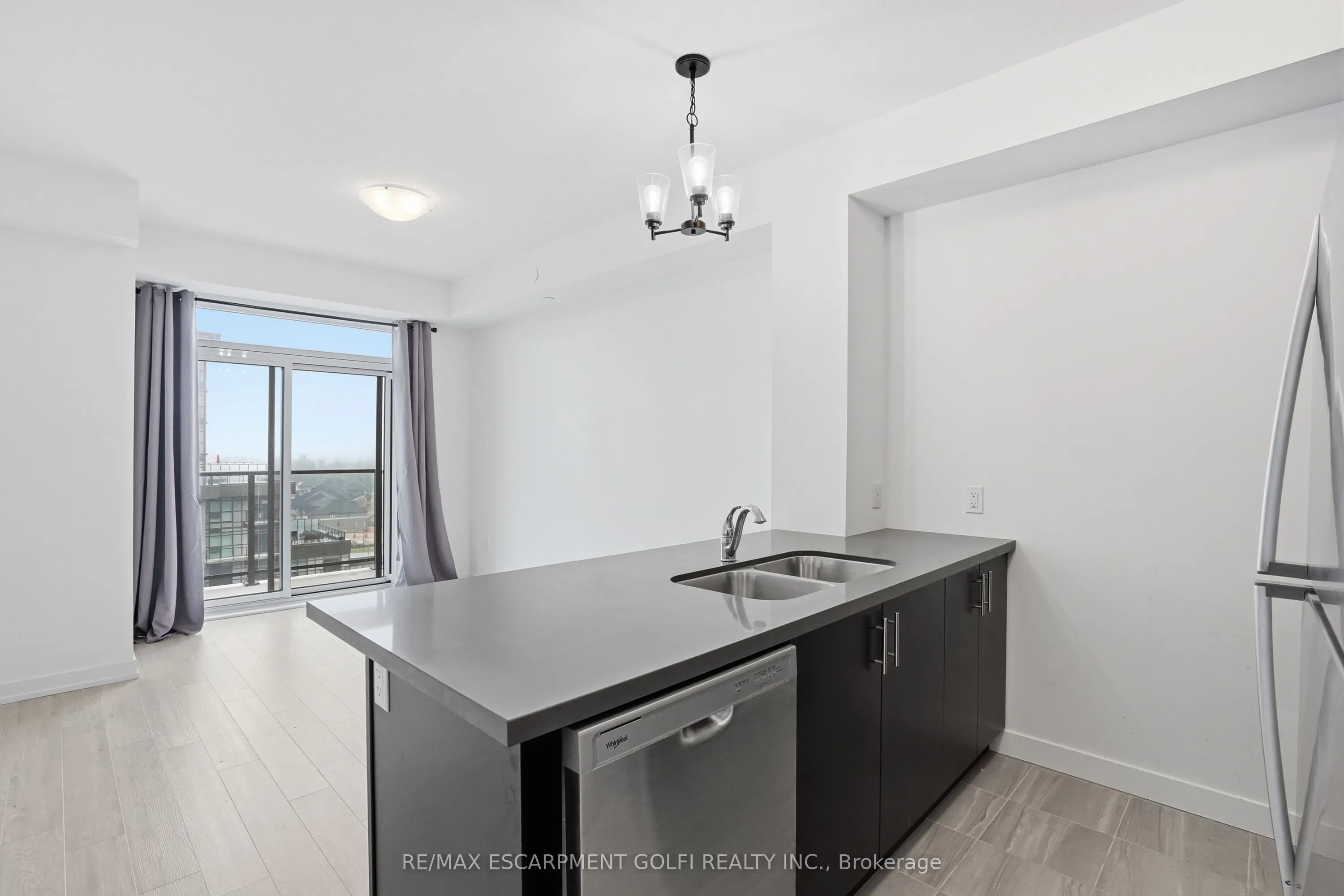 460 Dundas Street E #1008