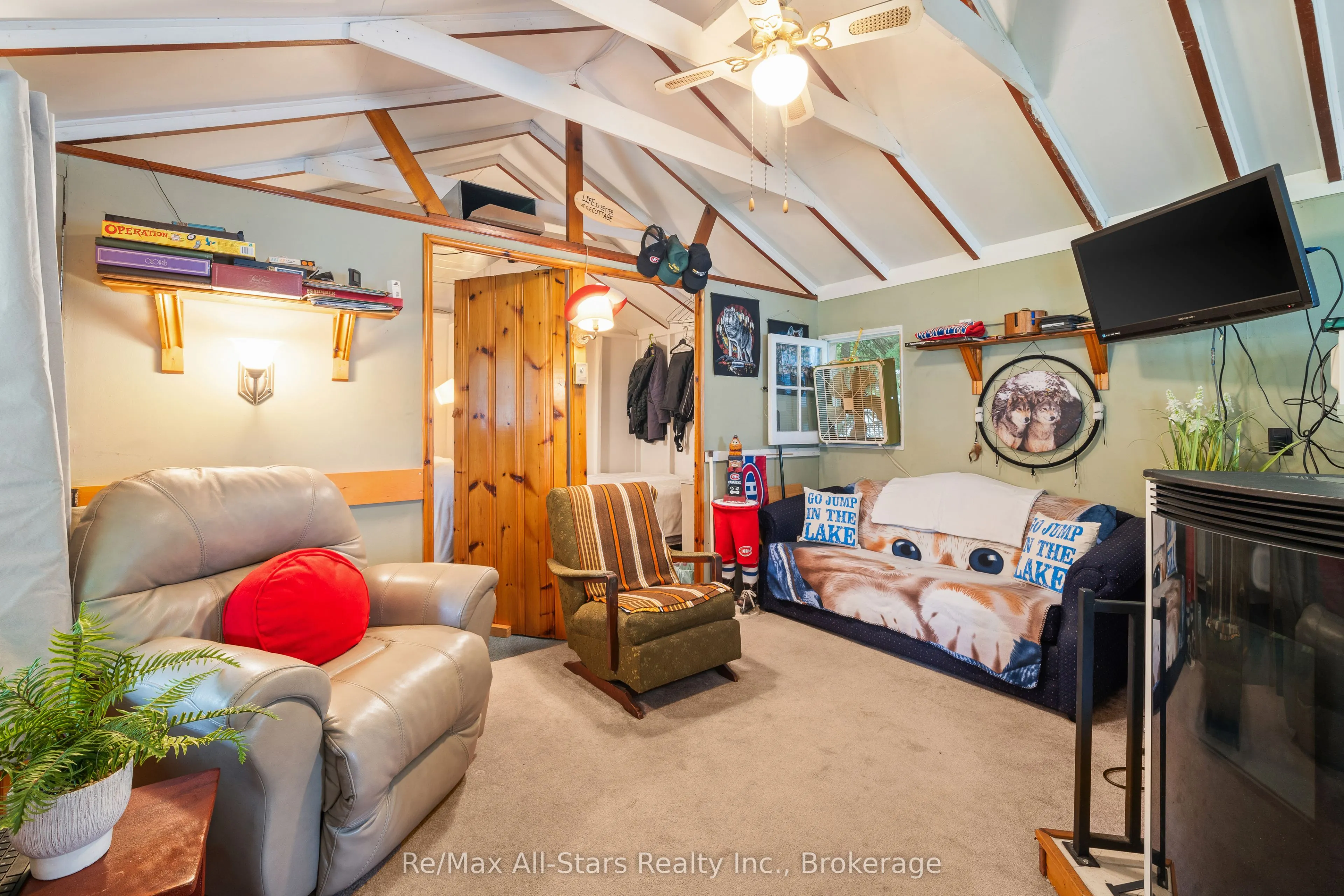 93 Sturgeon Glen Road