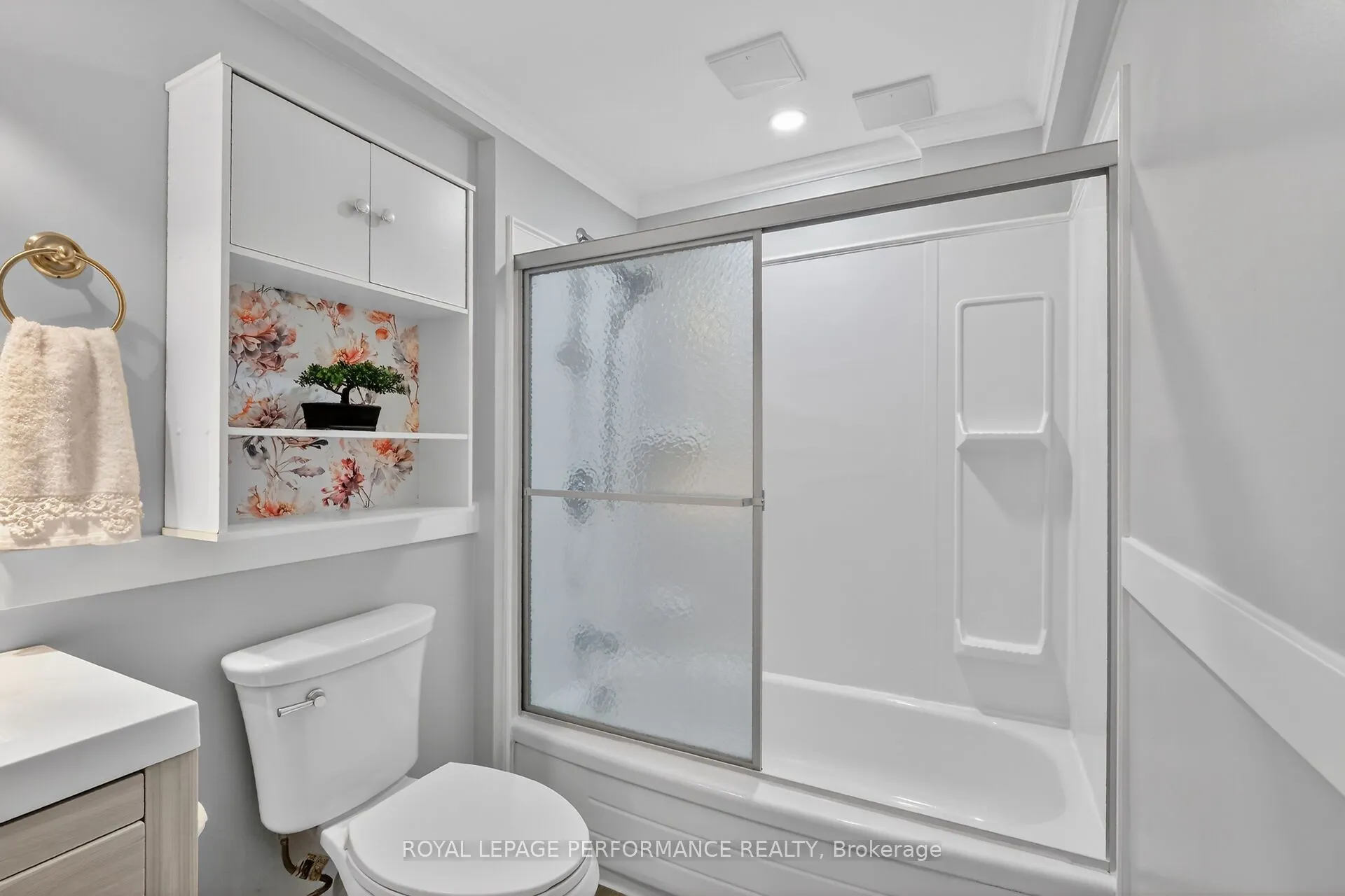 569 Princess Louise Drive