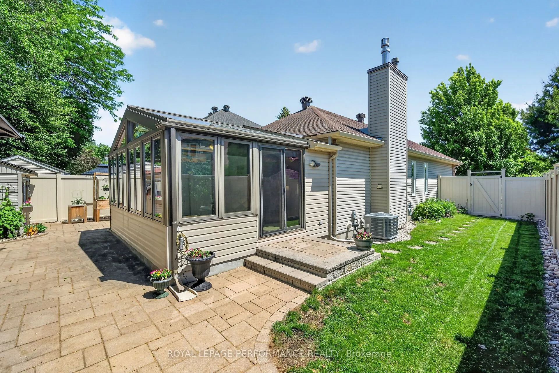 569 Princess Louise Drive