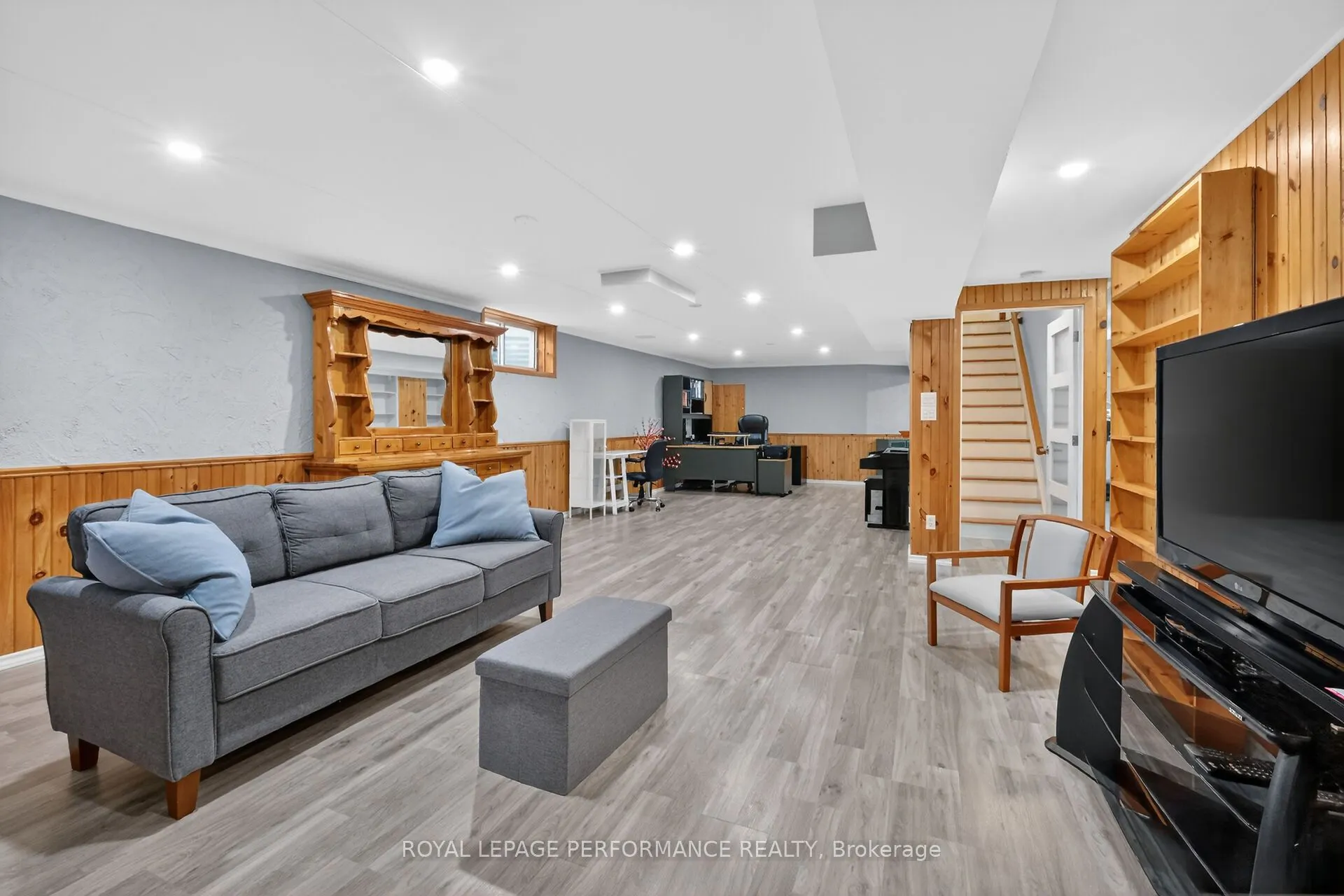 569 Princess Louise Drive