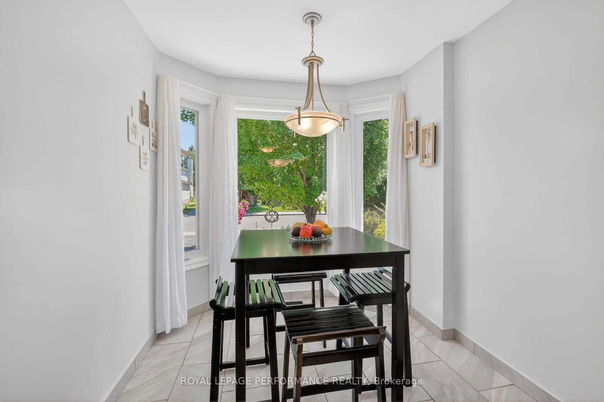 569 Princess Louise Drive
