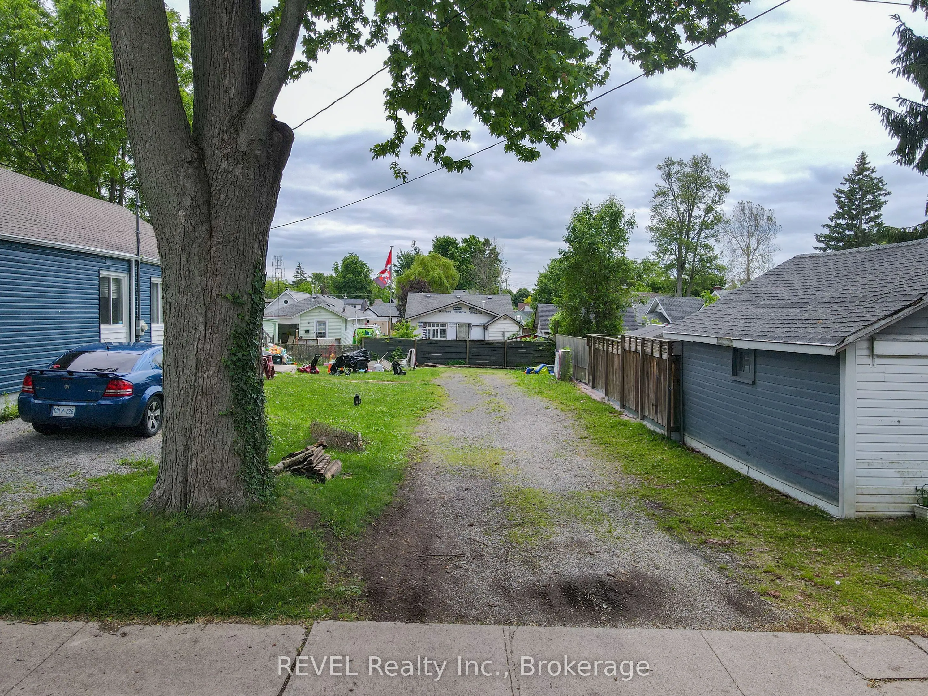 3921 Victoria Road