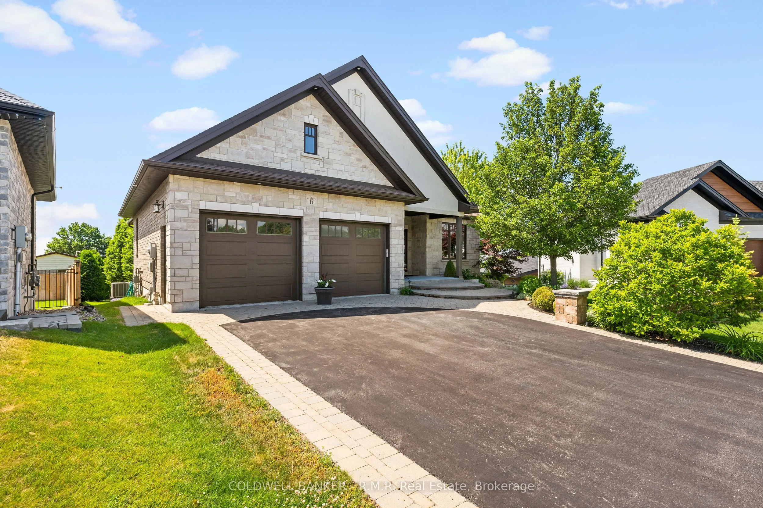 17 Castle Ridge