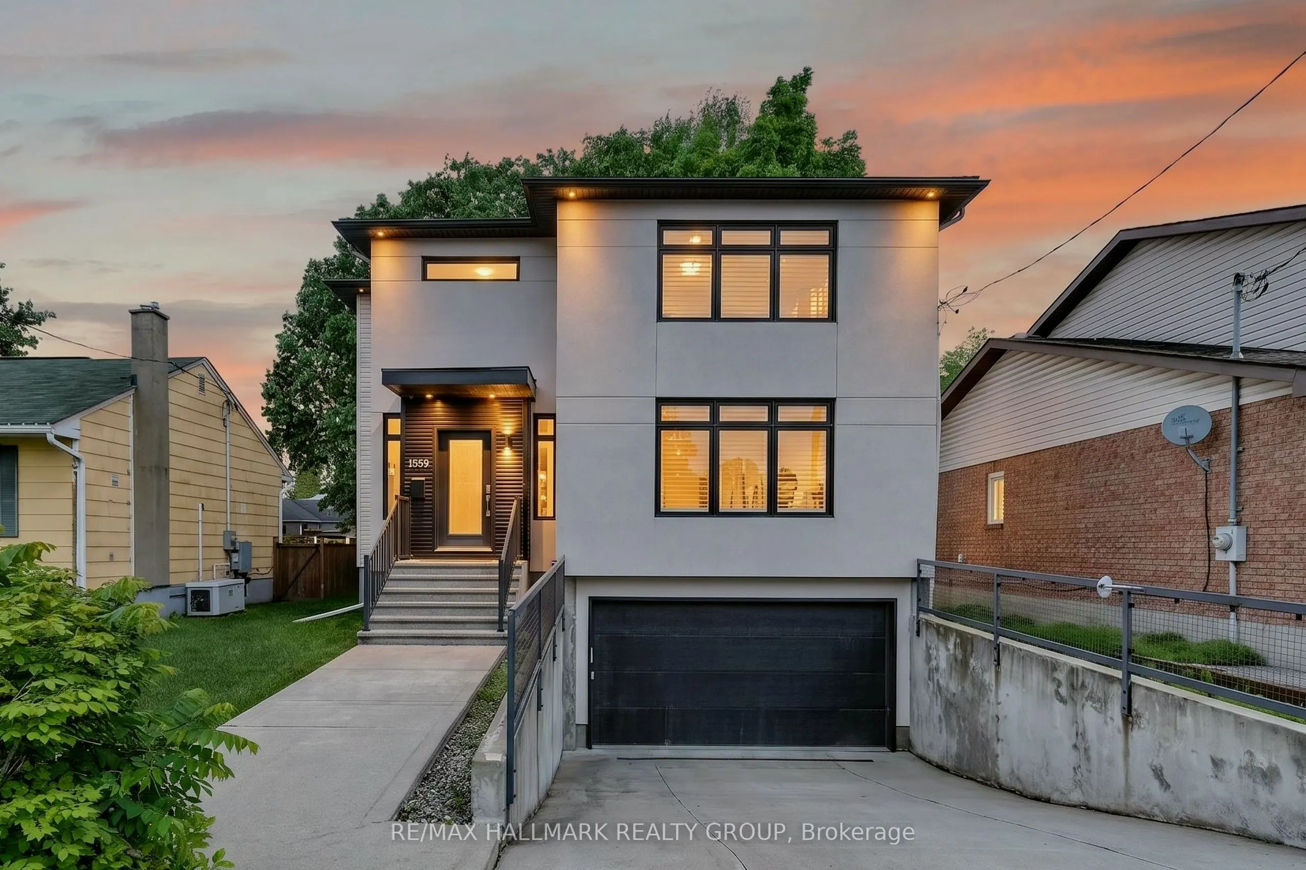 1559 Queensdale Avenue
