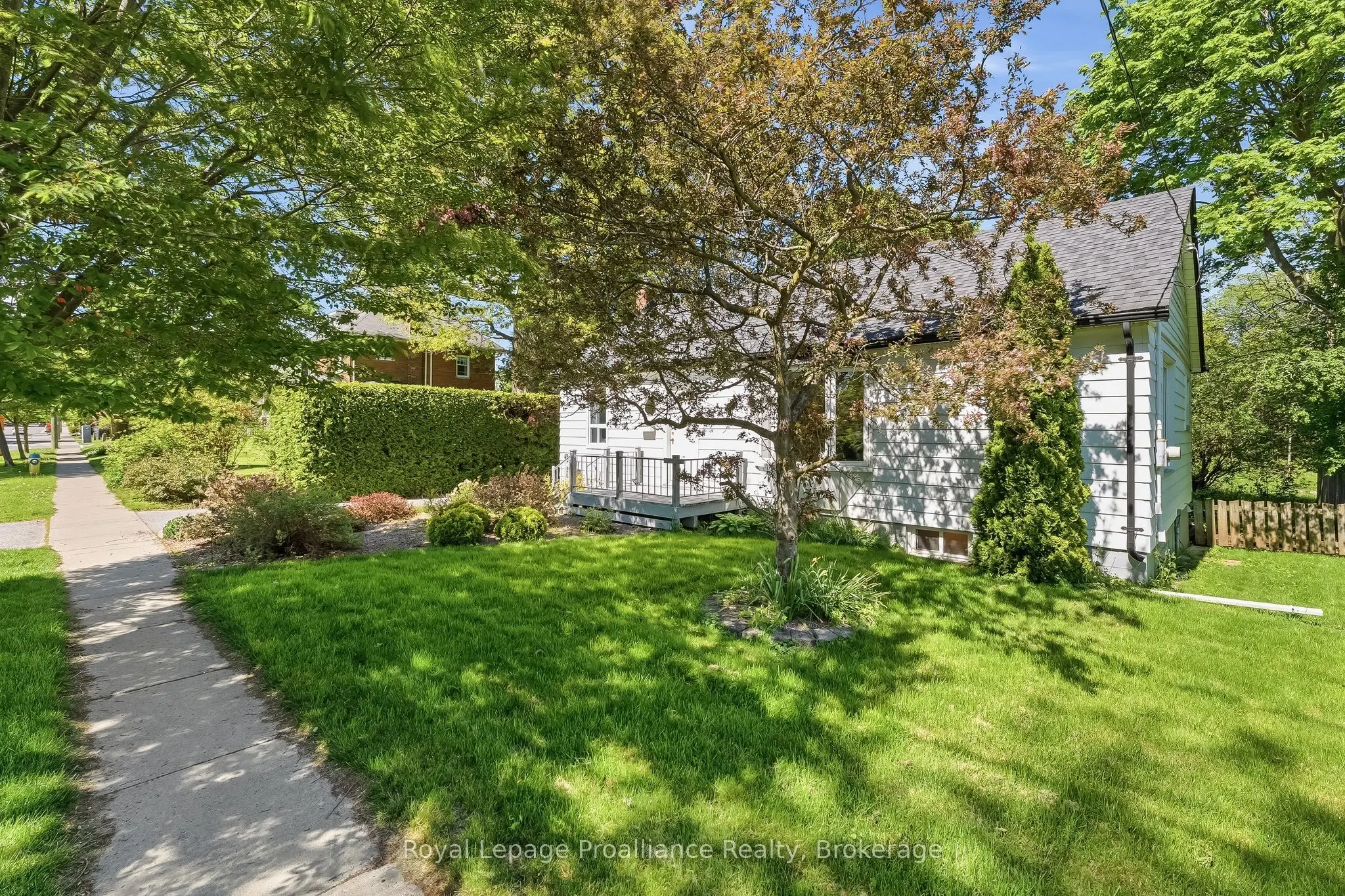 29 Bramley Street S