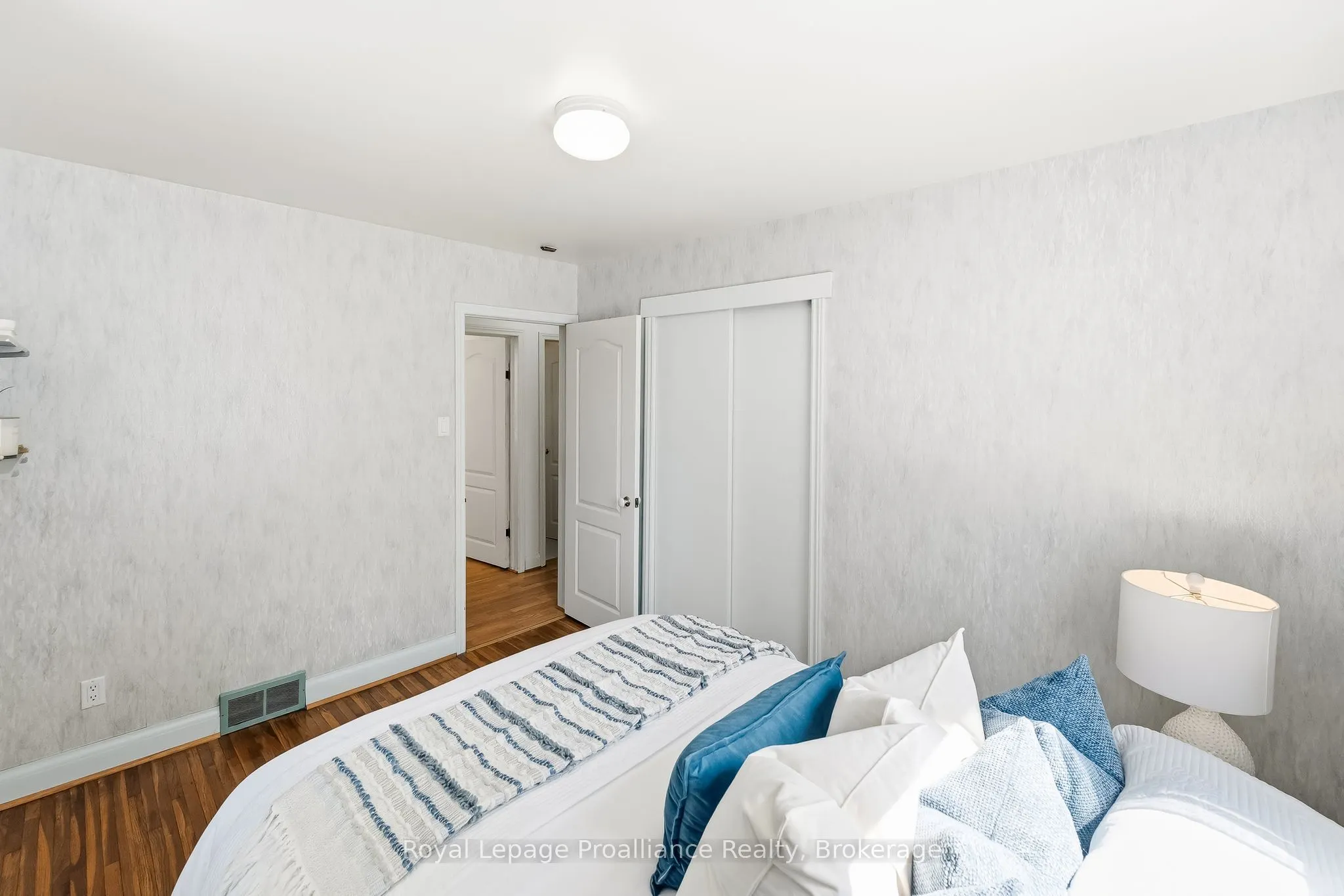29 Bramley Street S