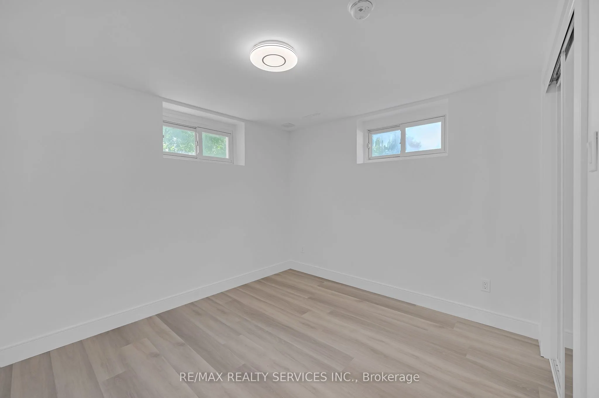 326 Mountain Road