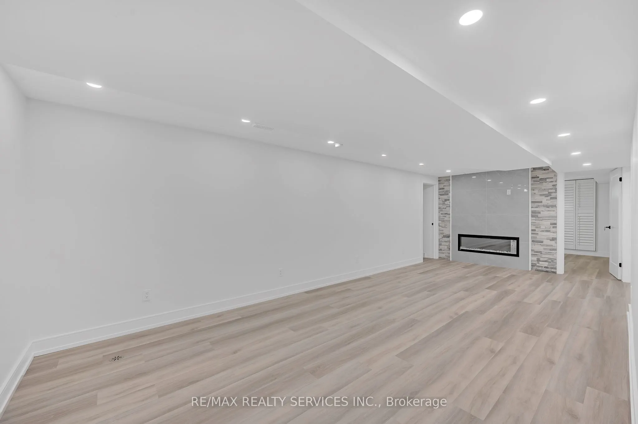 326 Mountain Road