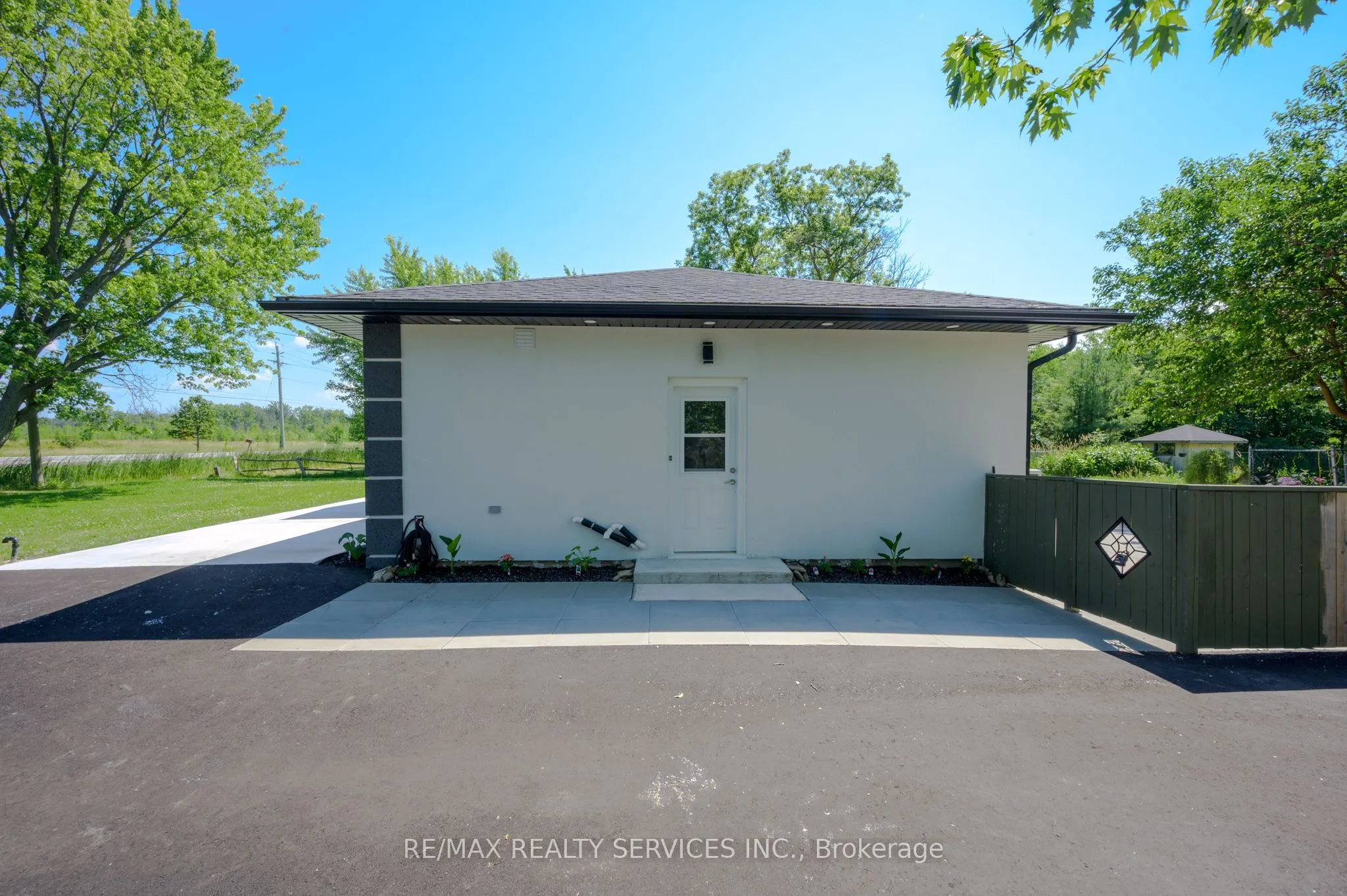 326 Mountain Road