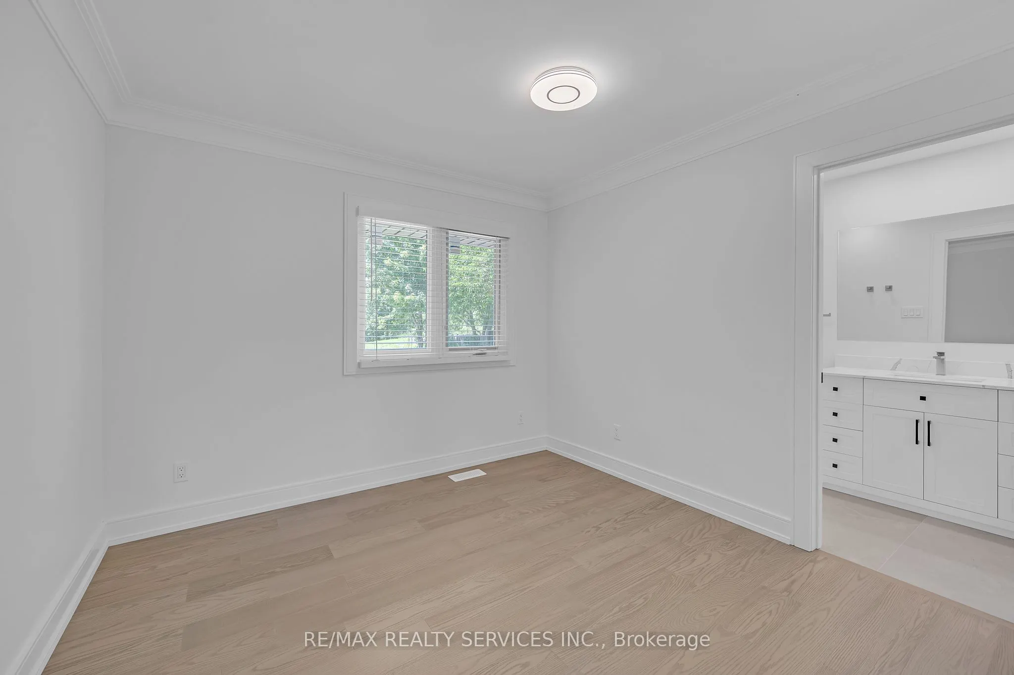 326 Mountain Road