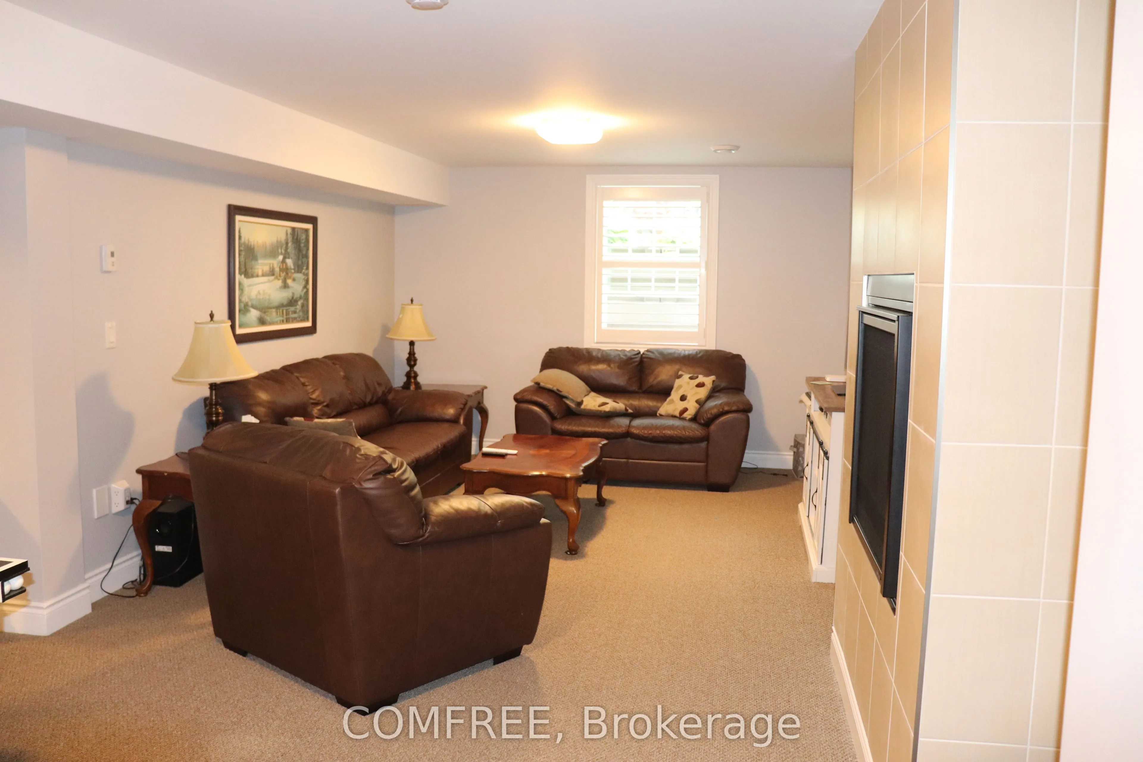 805 Lees Avenue