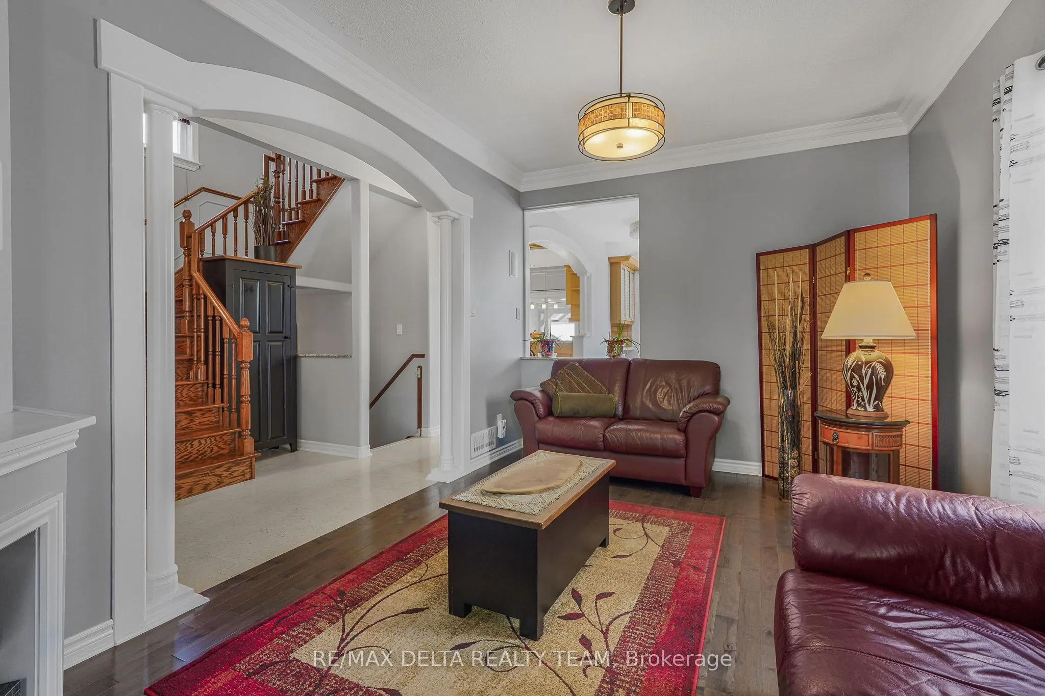 2040 Sunland Drive
