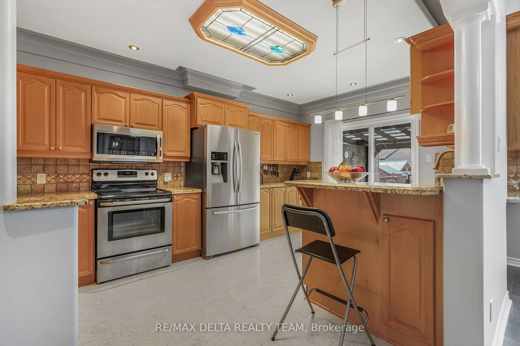 2040 Sunland Drive