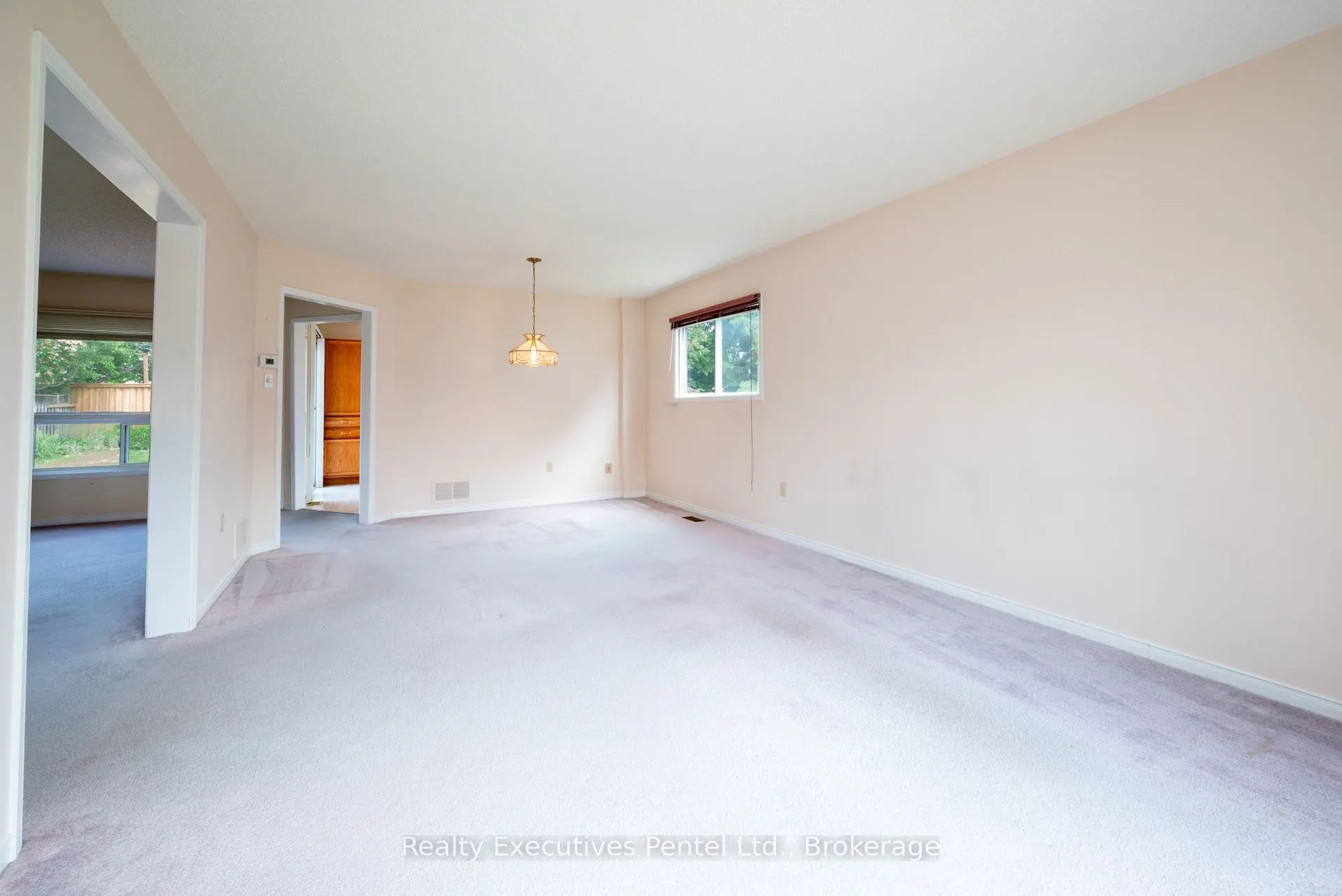 949 Cornell Crescent